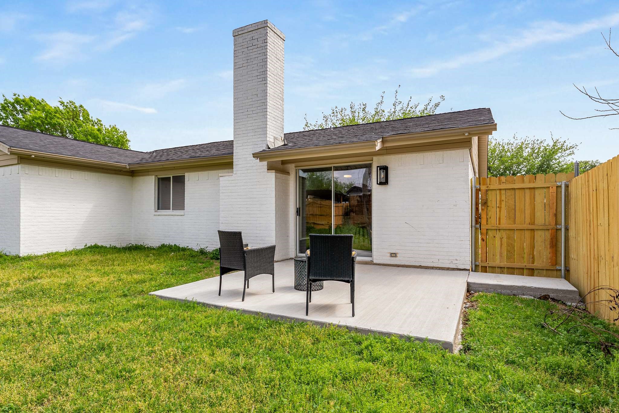 2837 Lago Vista Loop