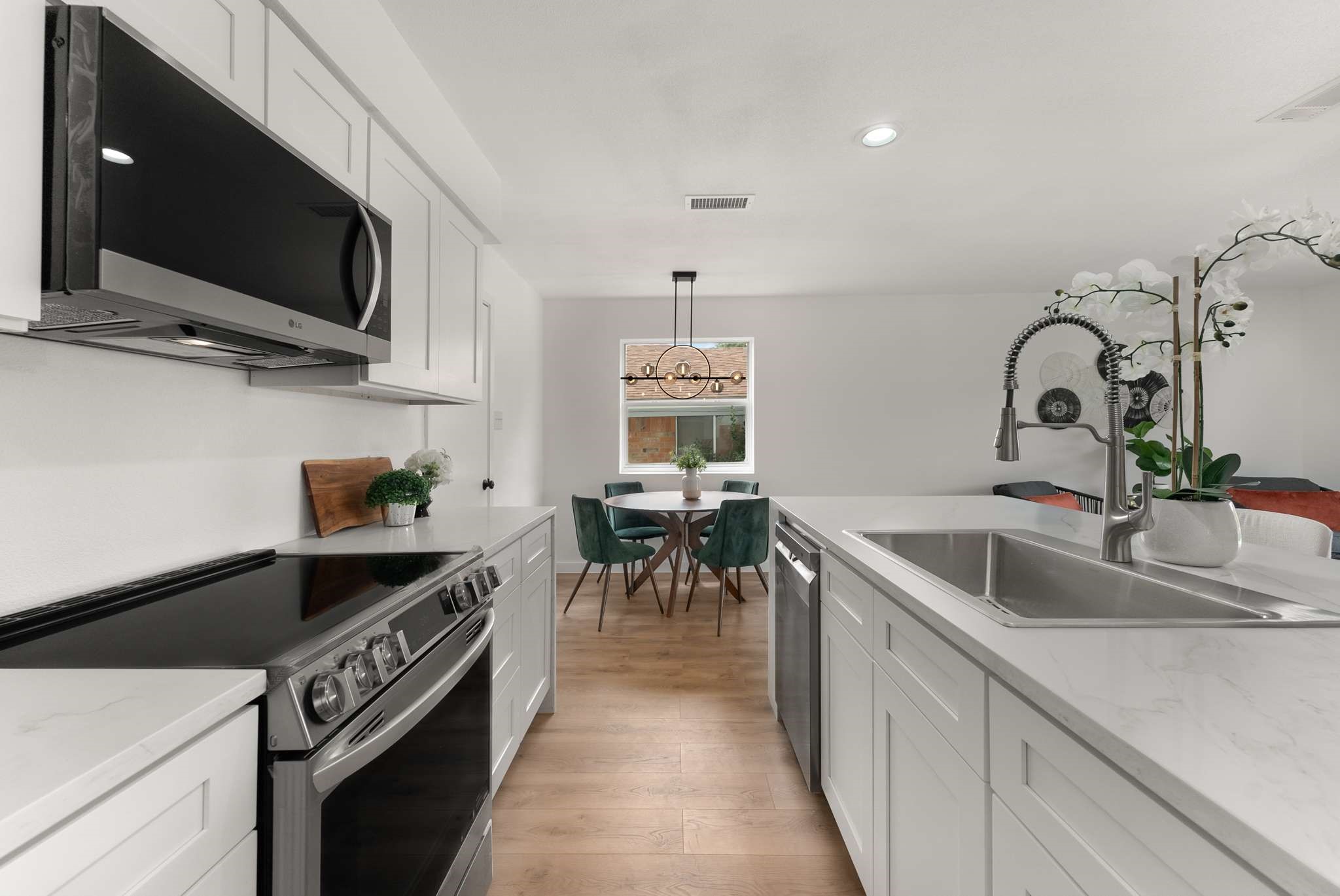 2837 Lago Vista Loop