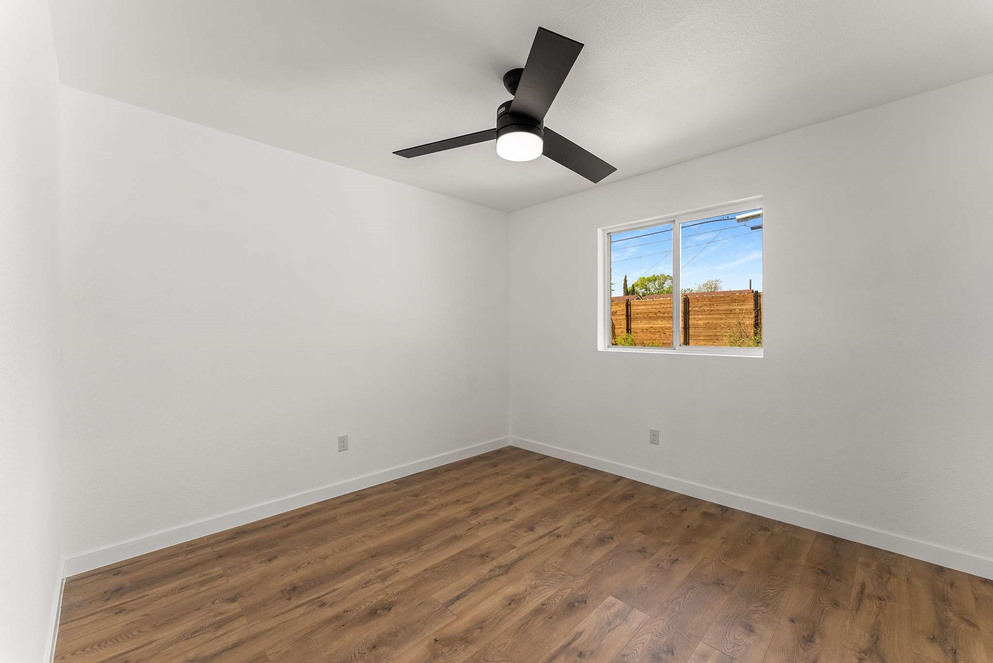2837 Lago Vista Loop