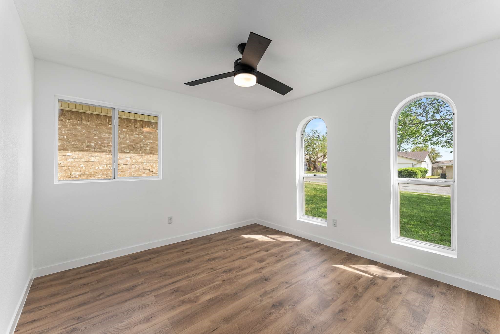 2837 Lago Vista Loop