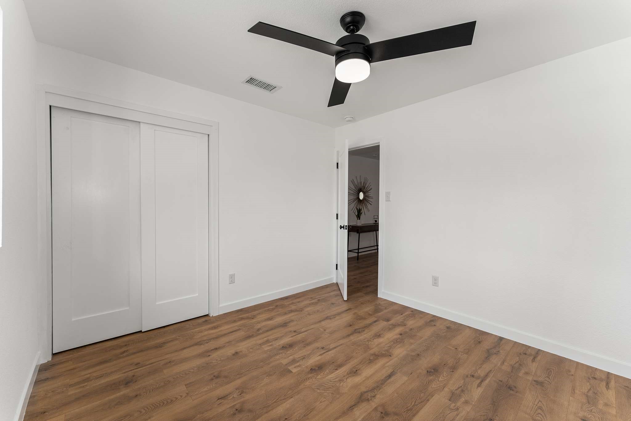 2837 Lago Vista Loop