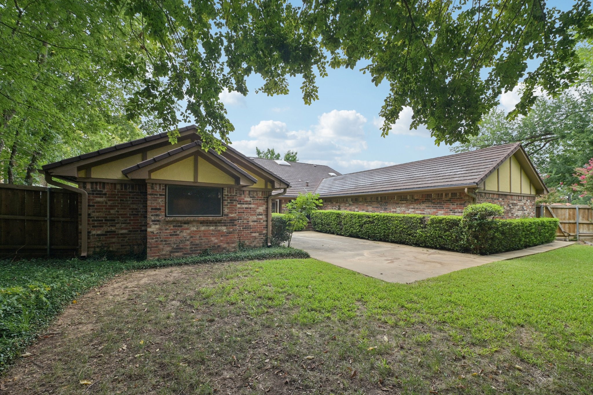 3911 Windermere Drive