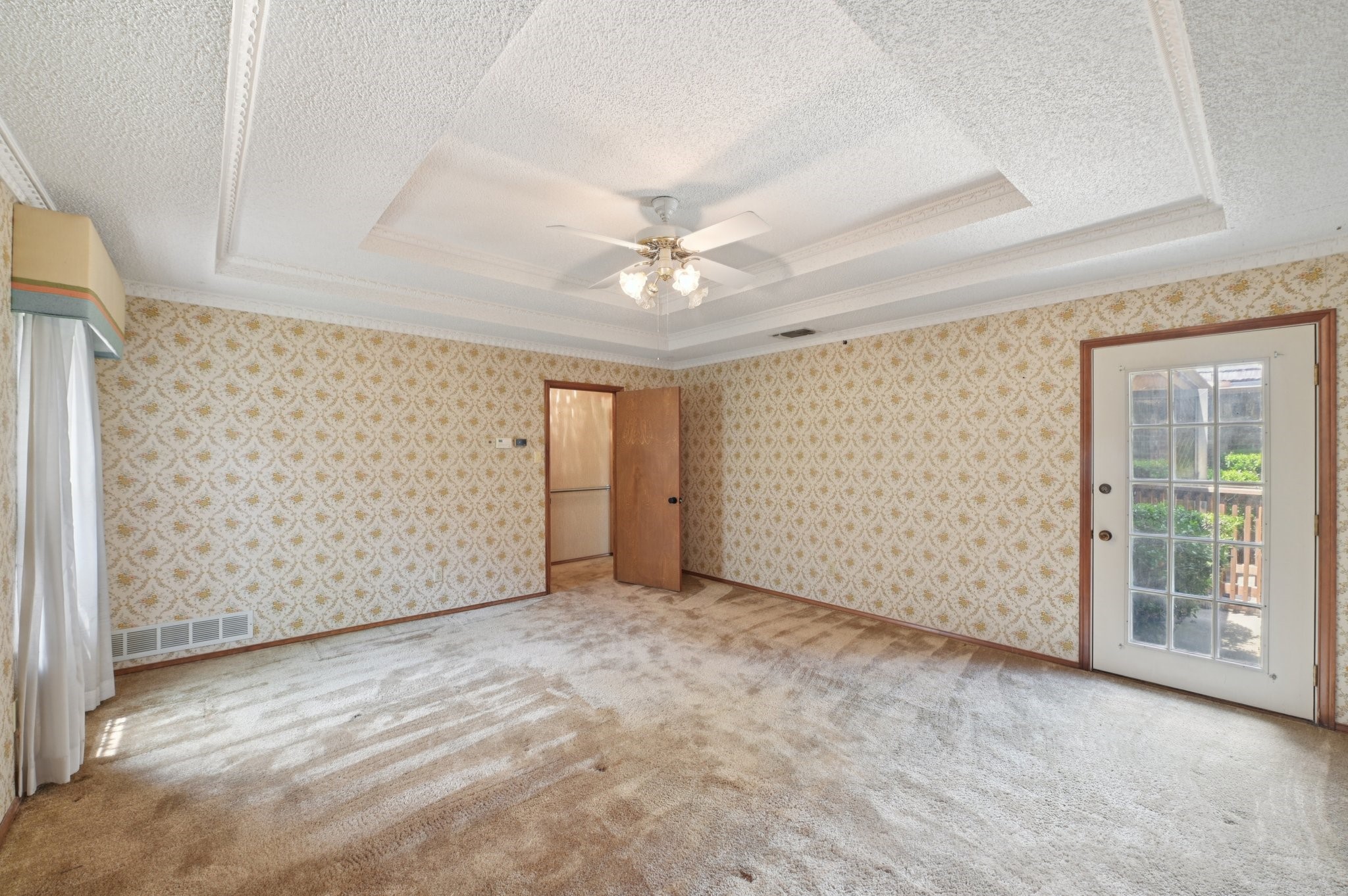 3911 Windermere Drive