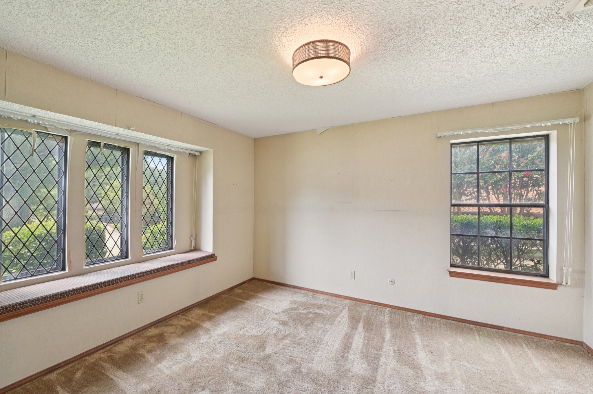 3911 Windermere Drive