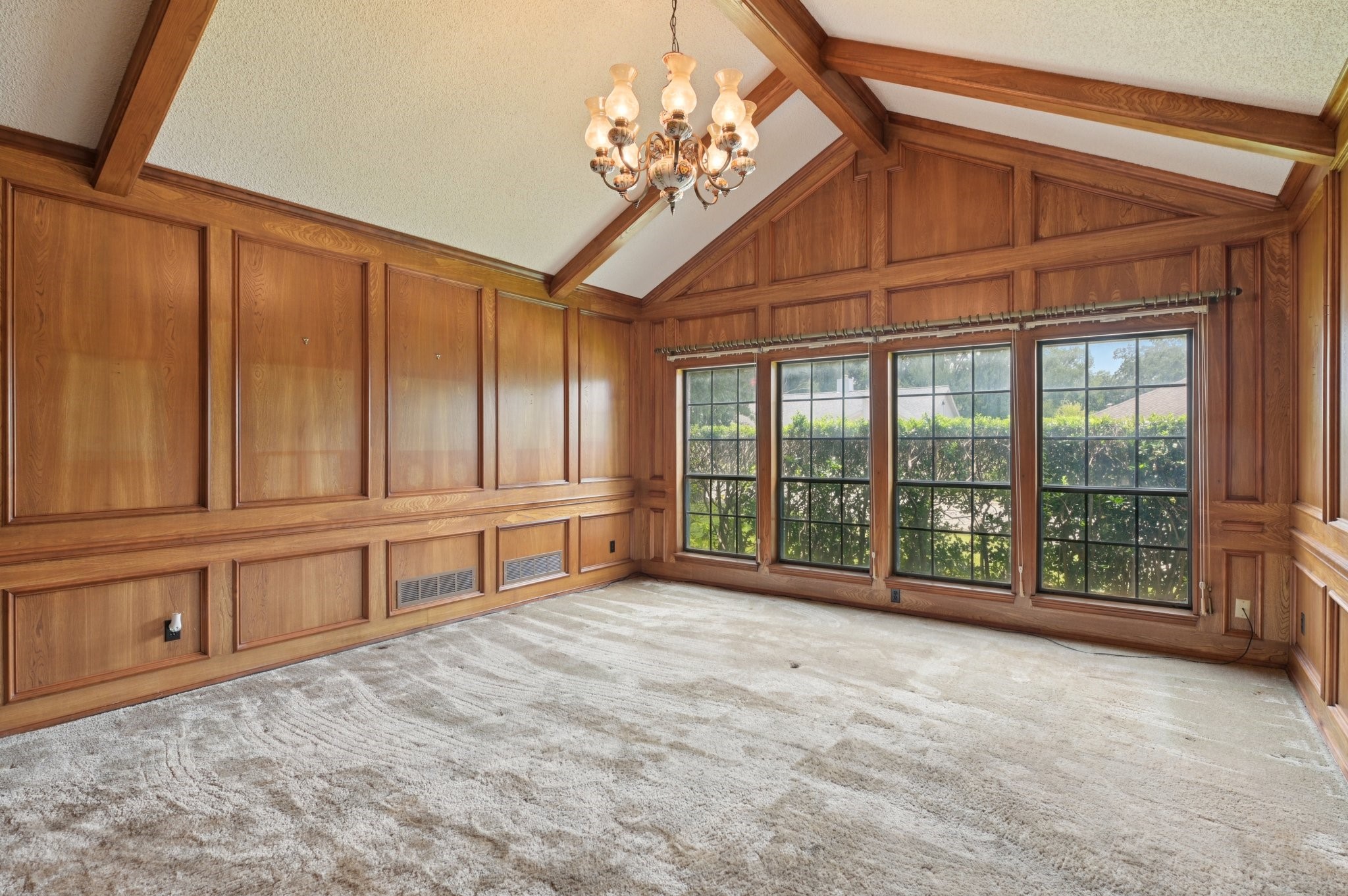 3911 Windermere Drive