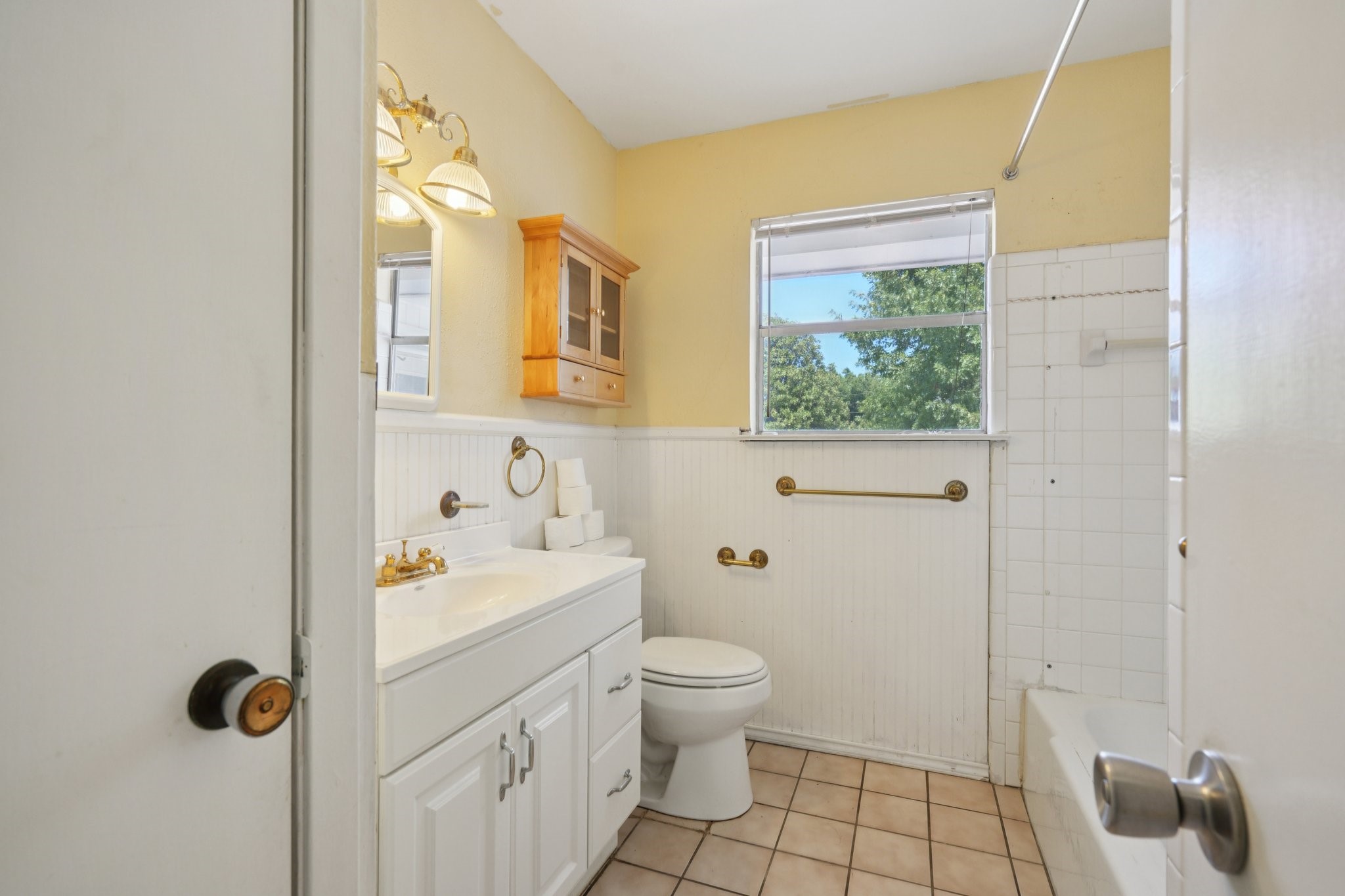 212 Hedgerow Lane