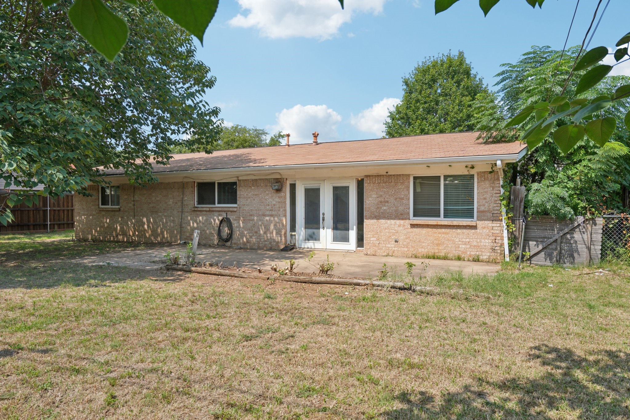 212 Hedgerow Lane