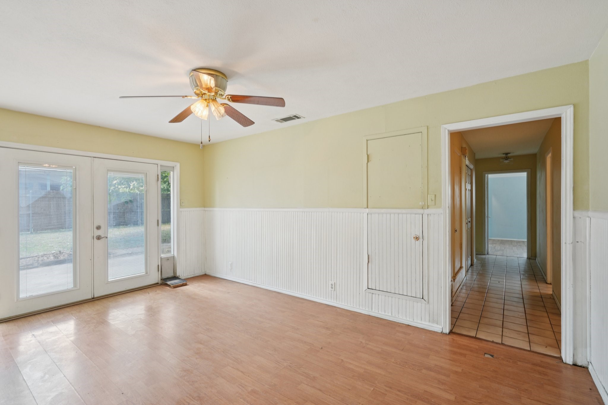 212 Hedgerow Lane