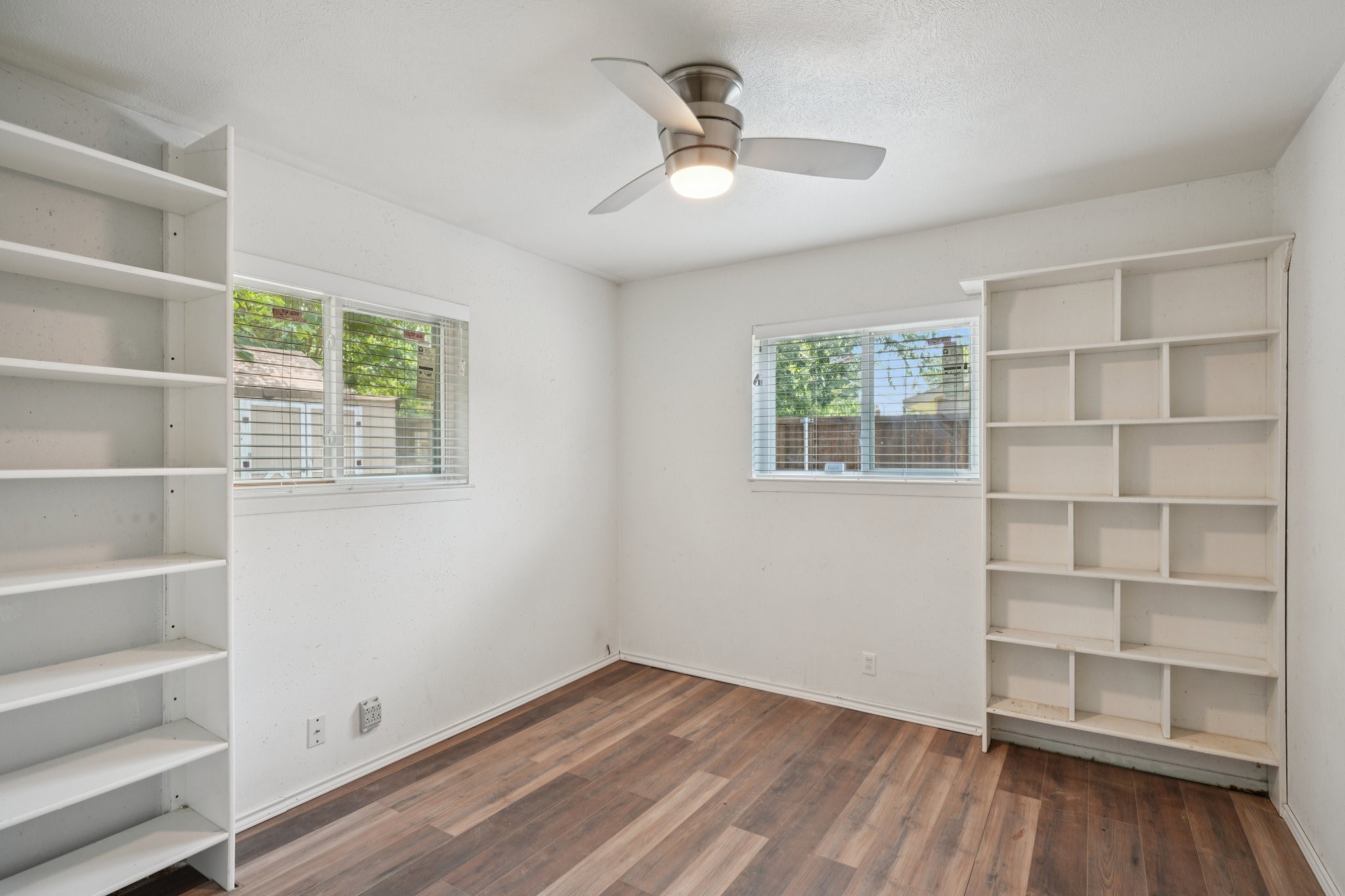 212 Hedgerow Lane