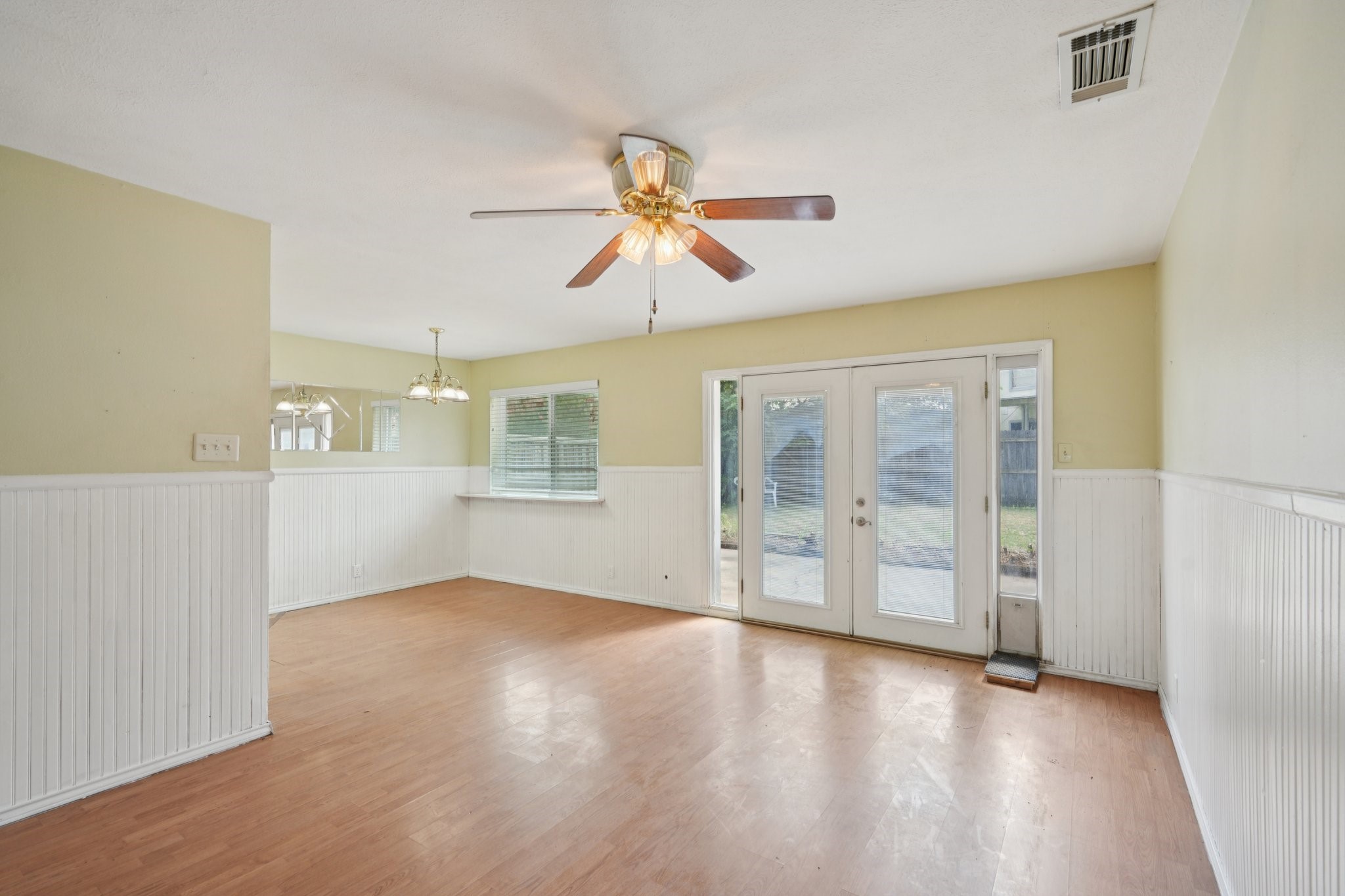212 Hedgerow Lane