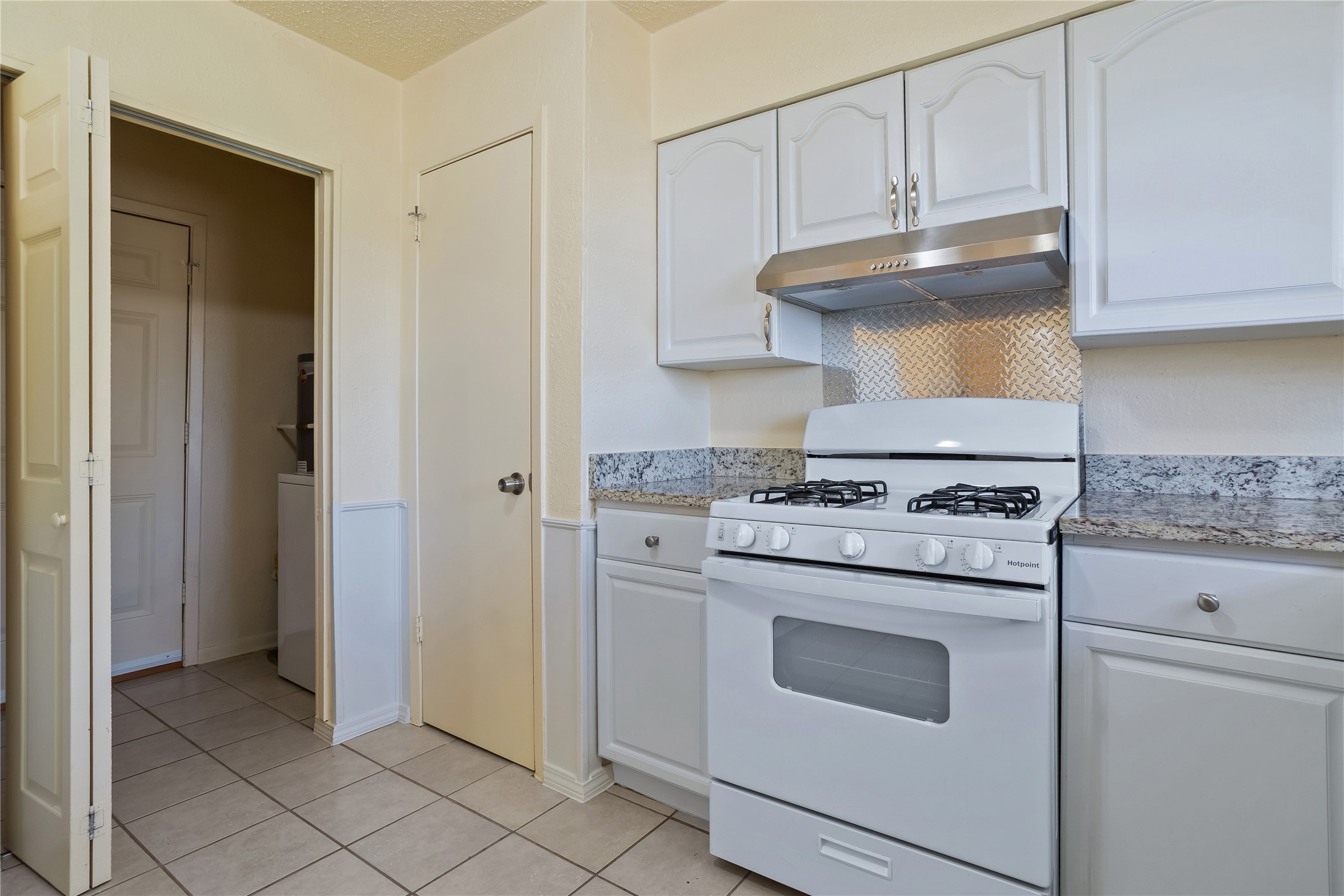 3718 Yellowstone Street