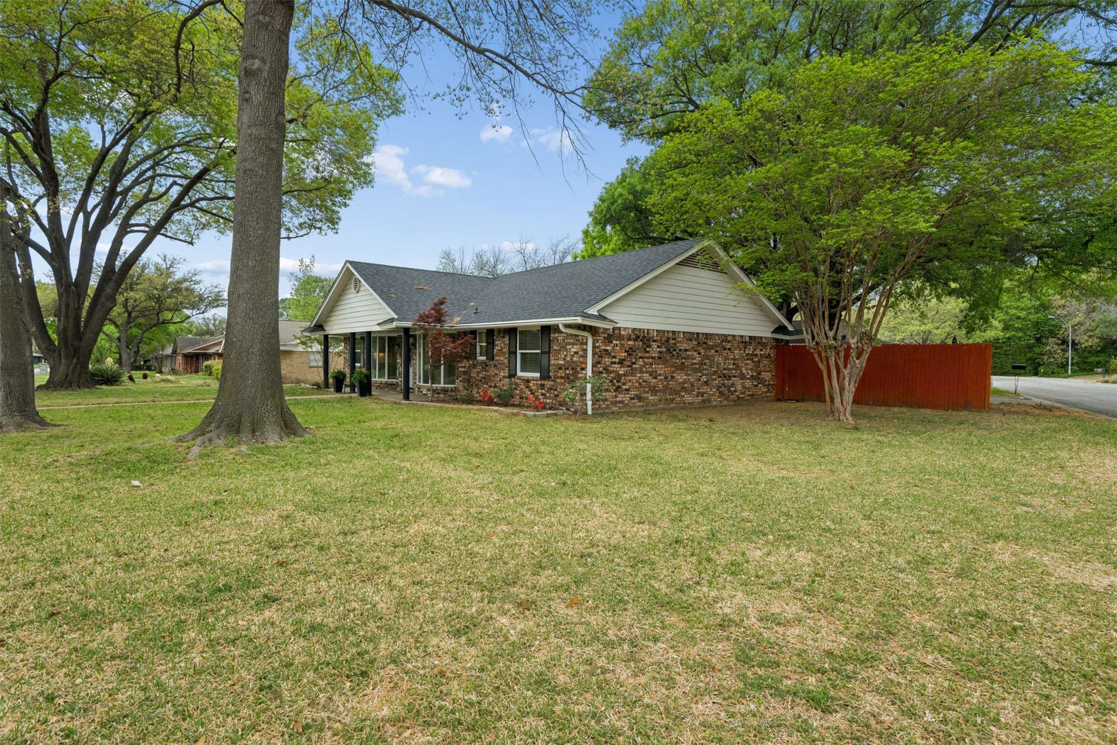 17 Lincolnshire Circle