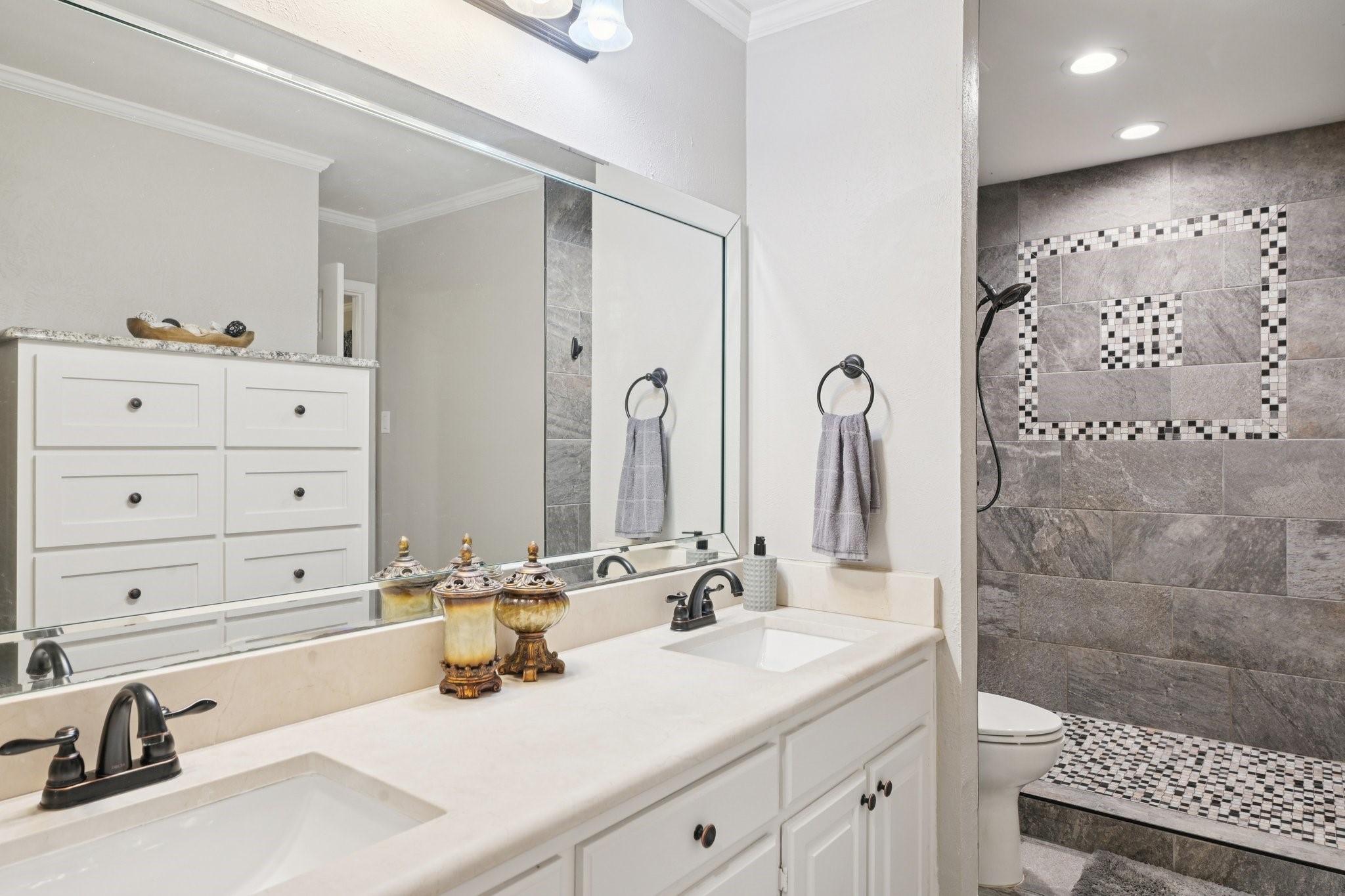 17 Lincolnshire Circle