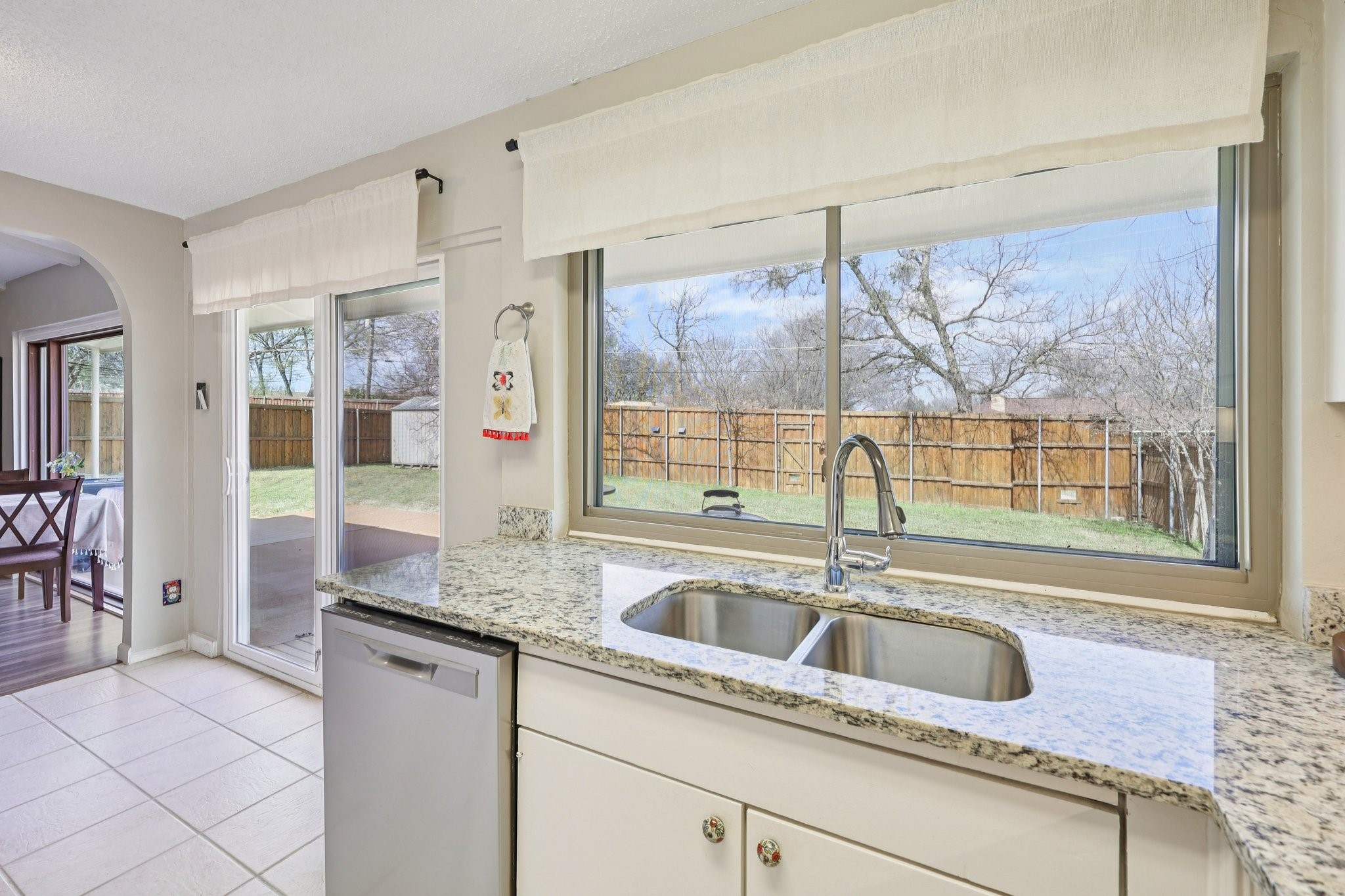 3209 Sharon Circle