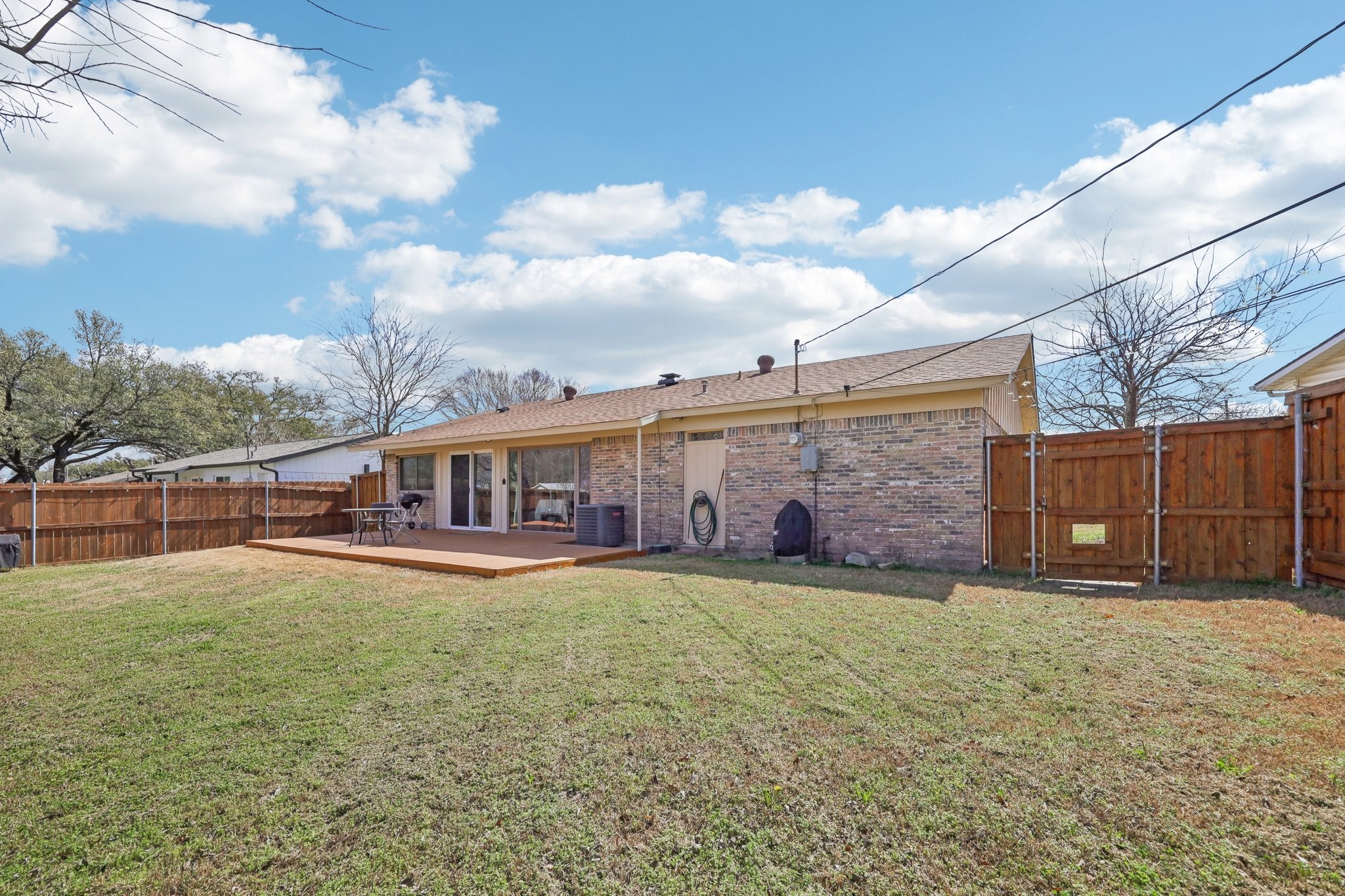 3209 Sharon Circle