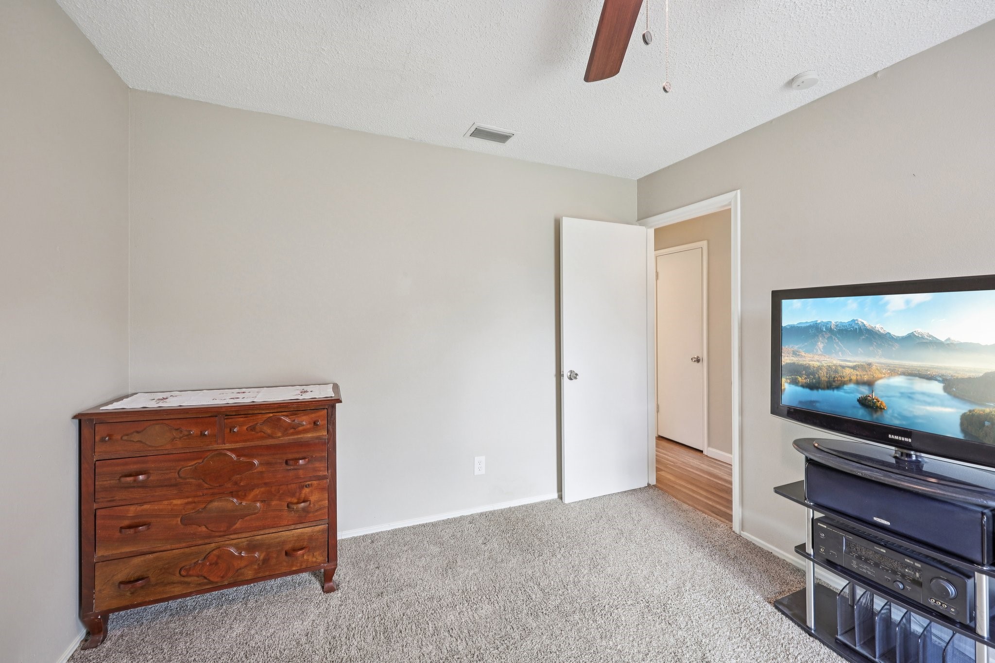 3209 Sharon Circle