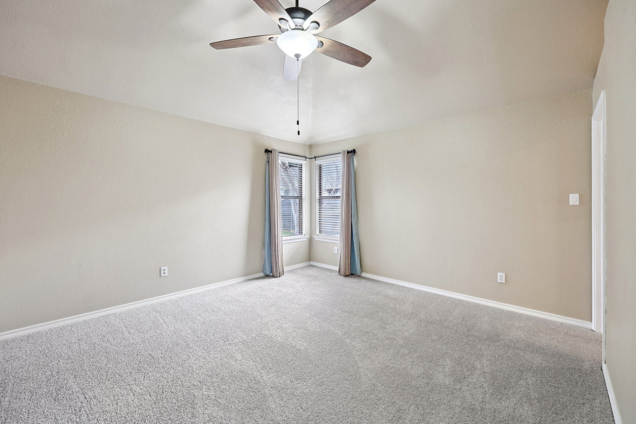 2209 Sheffield Court