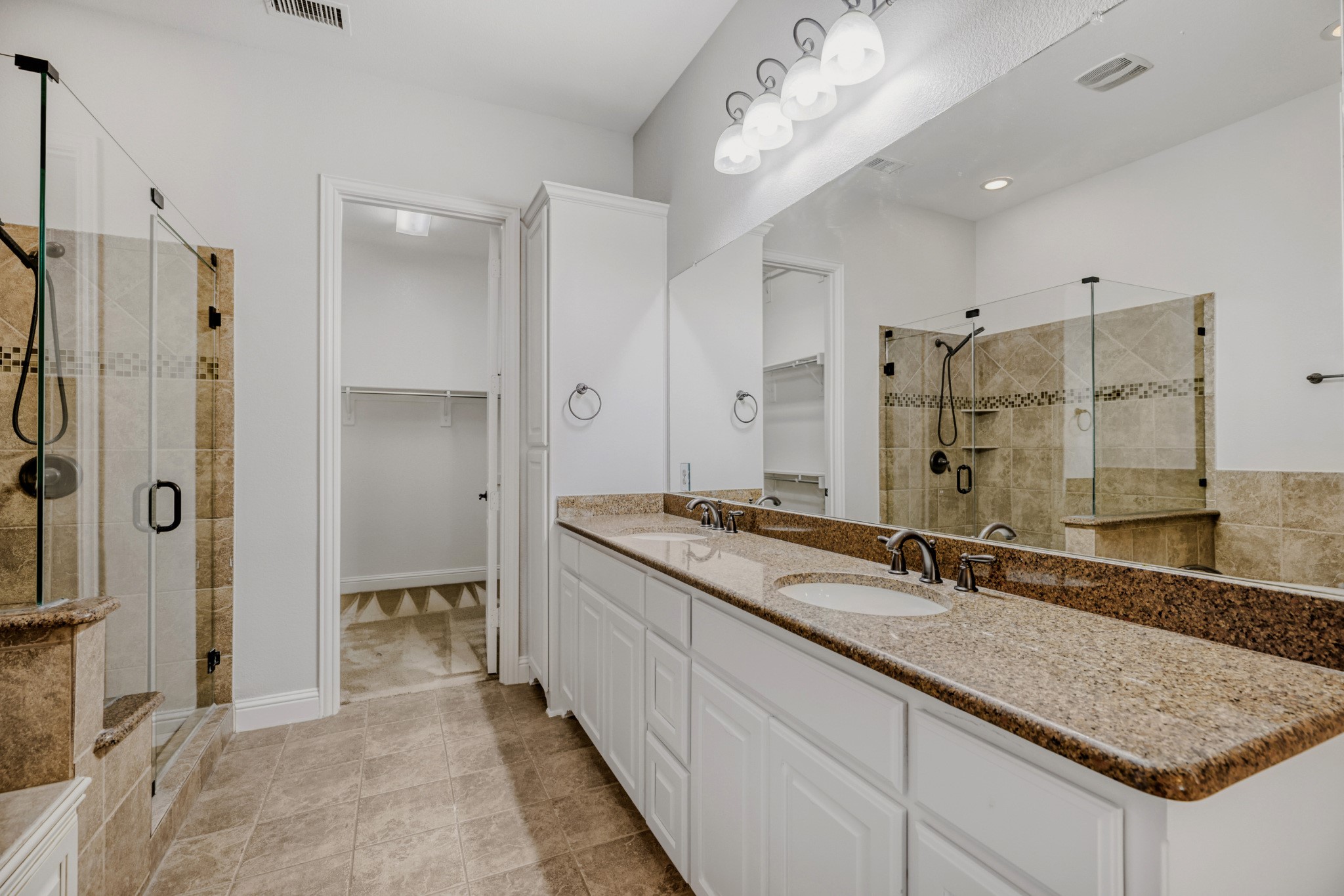 808 Lake Vista Place
