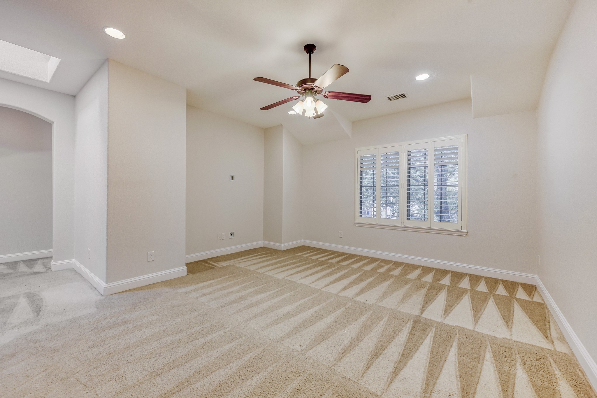 808 Lake Vista Place