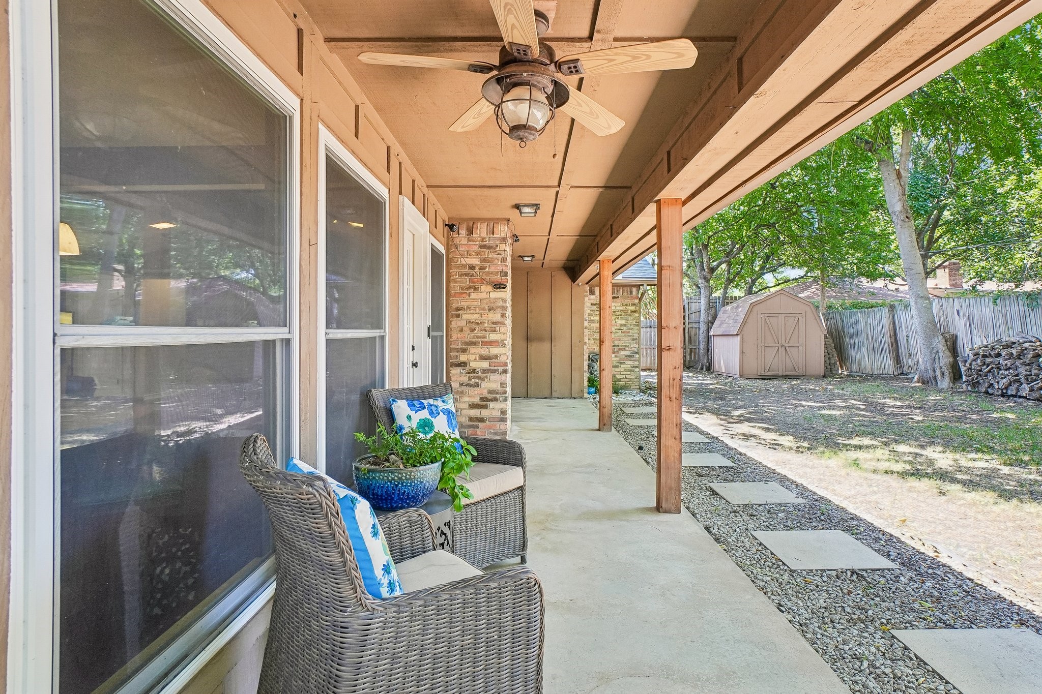 8612 Edgebrook Terrace