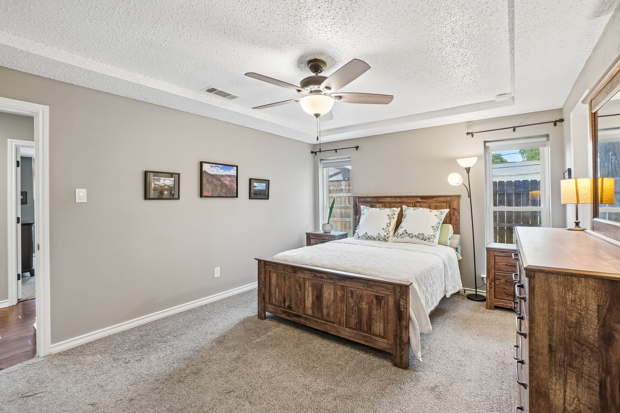 8612 Edgebrook Terrace