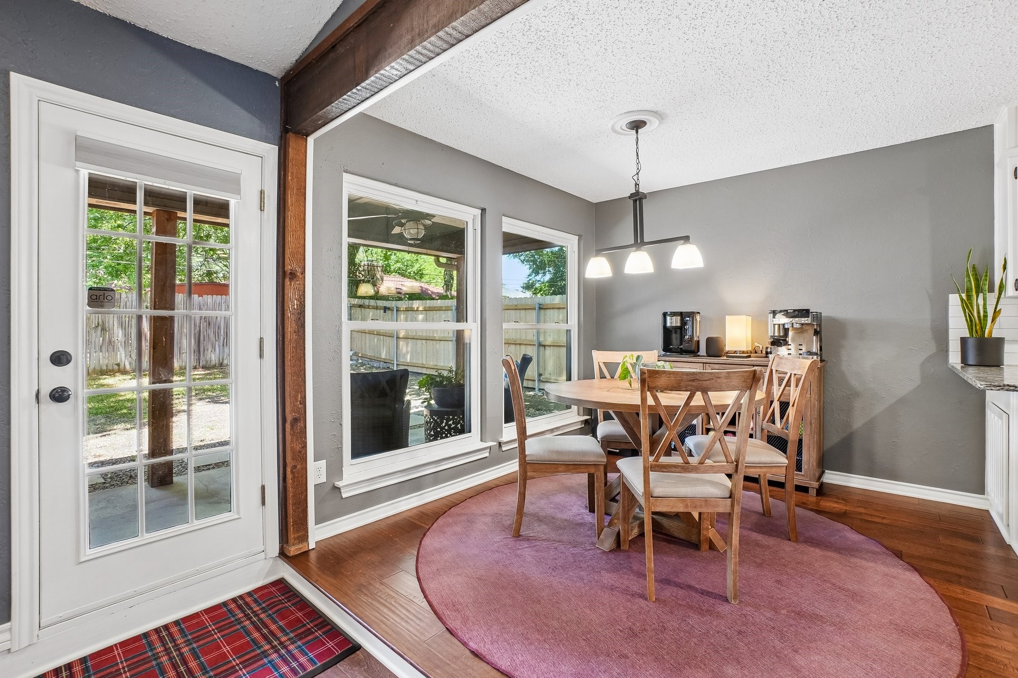 8612 Edgebrook Terrace
