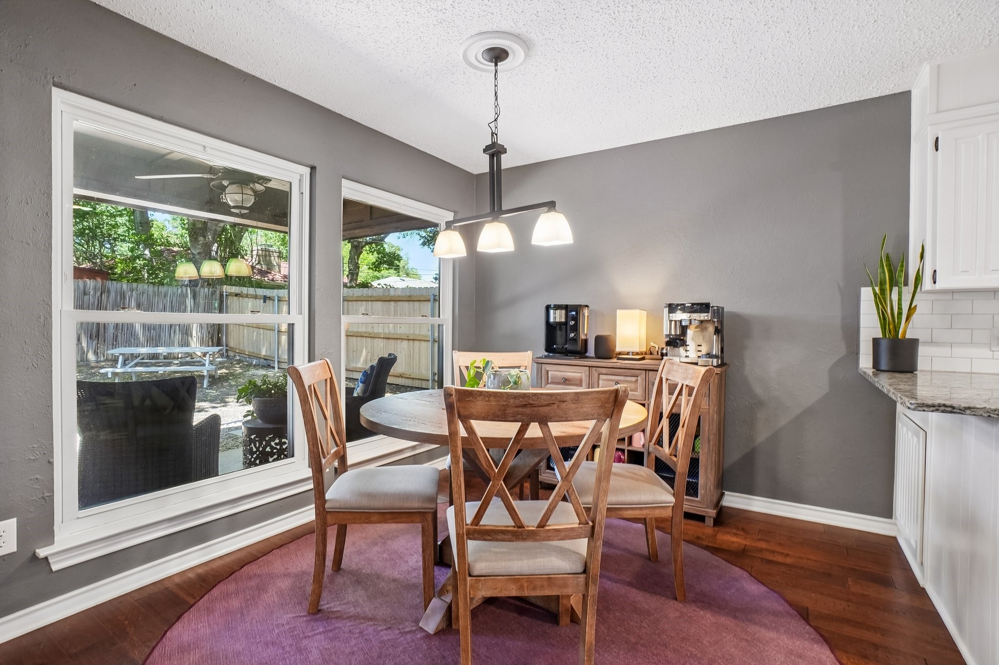 8612 Edgebrook Terrace