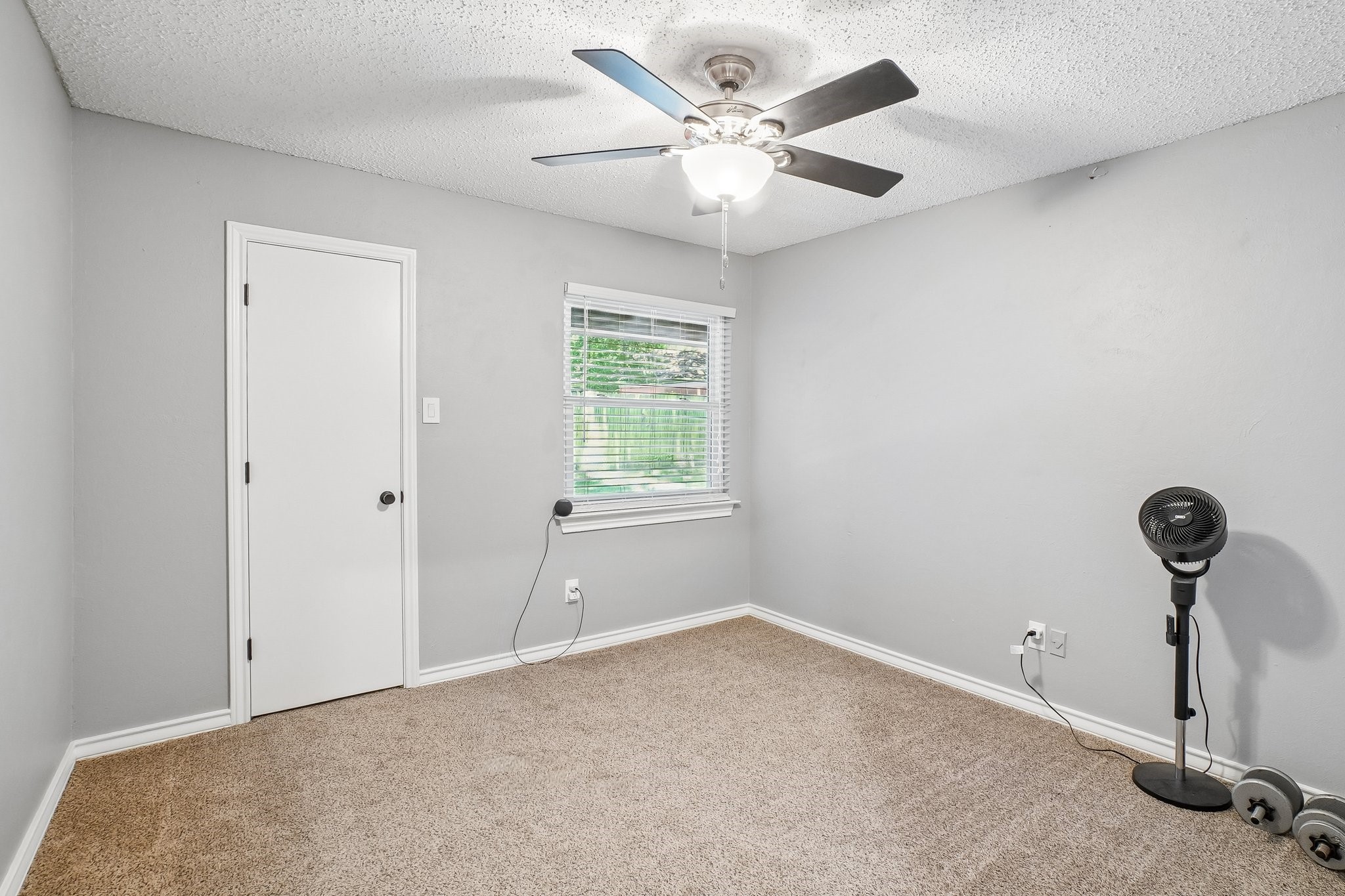 8612 Edgebrook Terrace