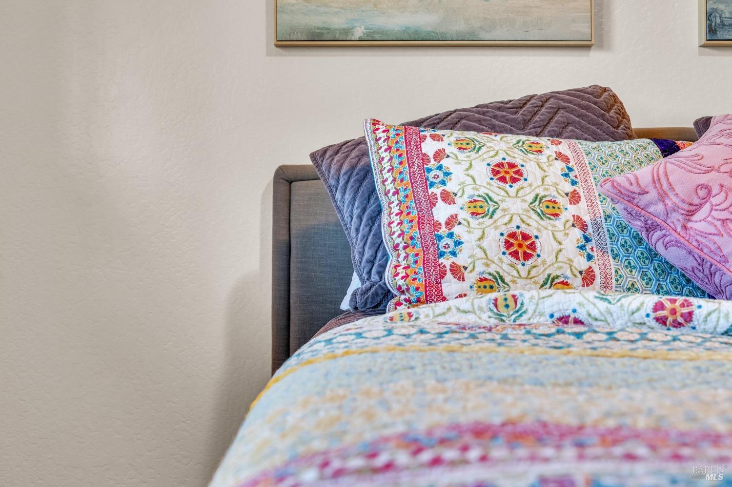 909-911 W Sierra Ave