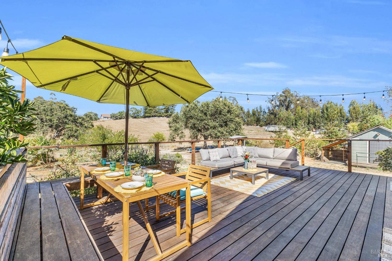 909-911 W Sierra Ave