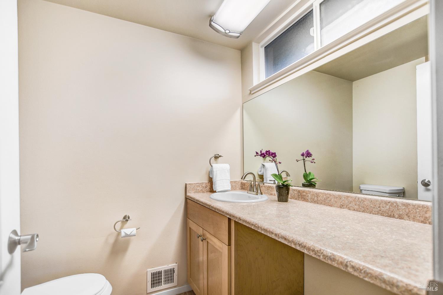 284 Valley Oaks Drive