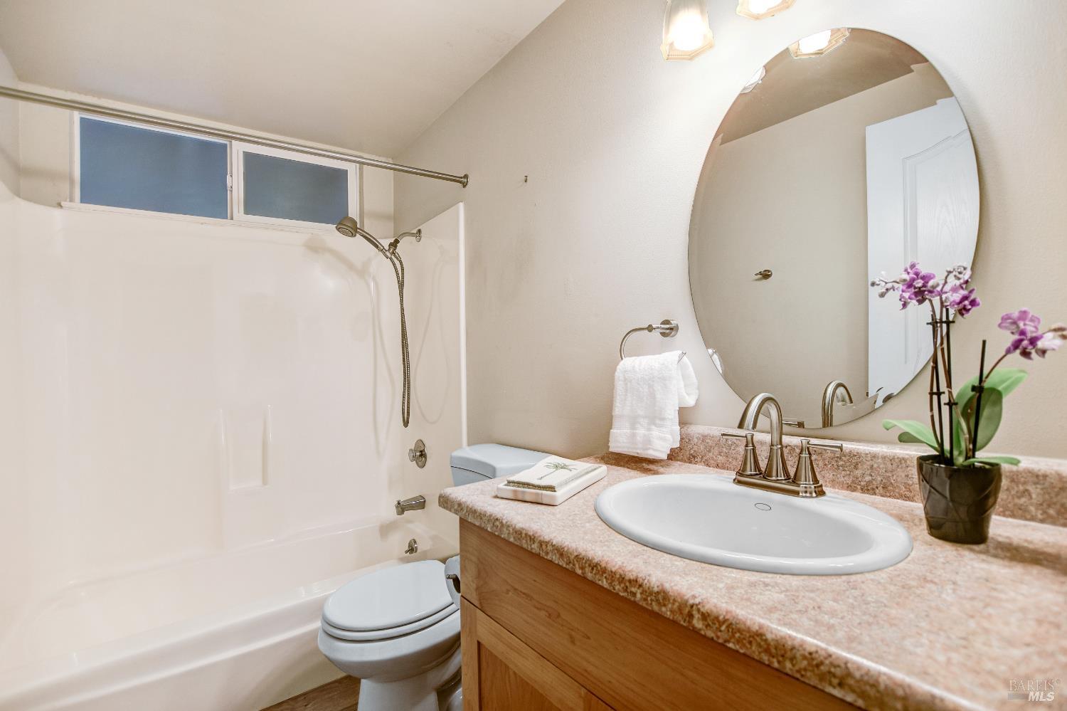 284 Valley Oaks Drive