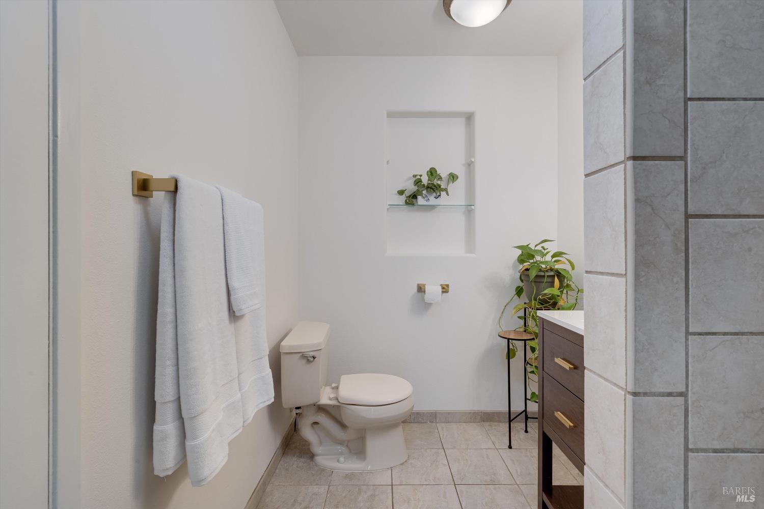 13180 Bodega Highway