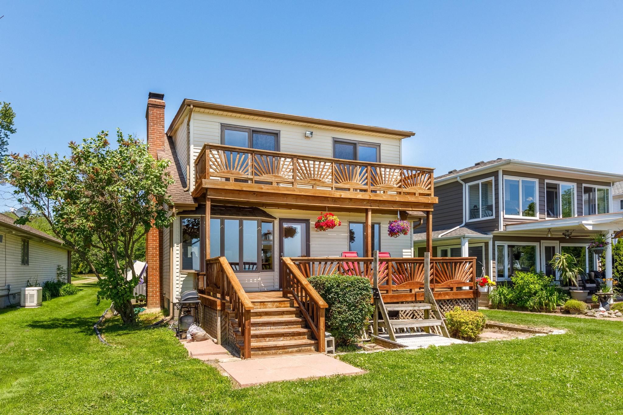 49354 Bay Lane