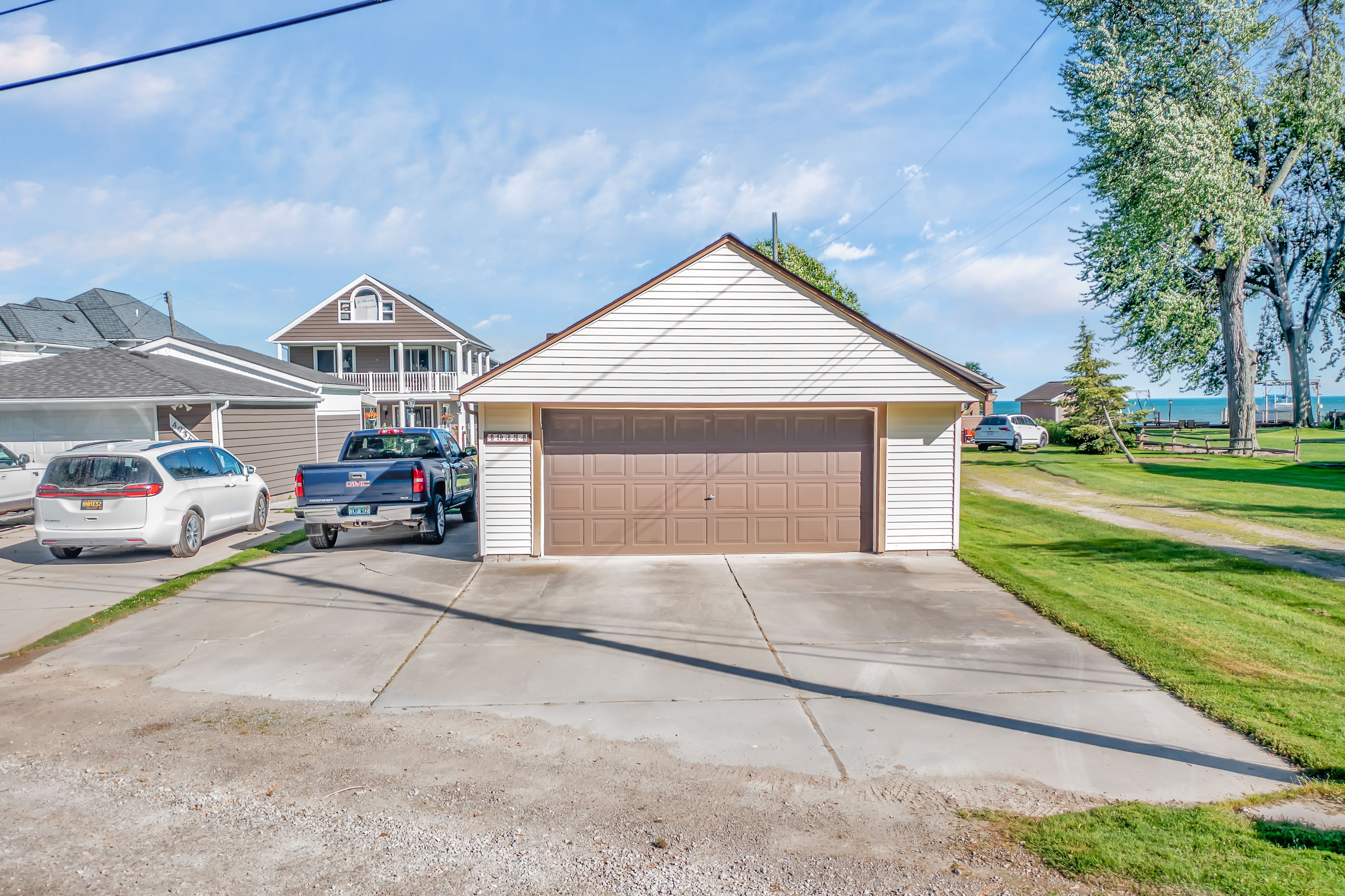 49354 Bay Lane