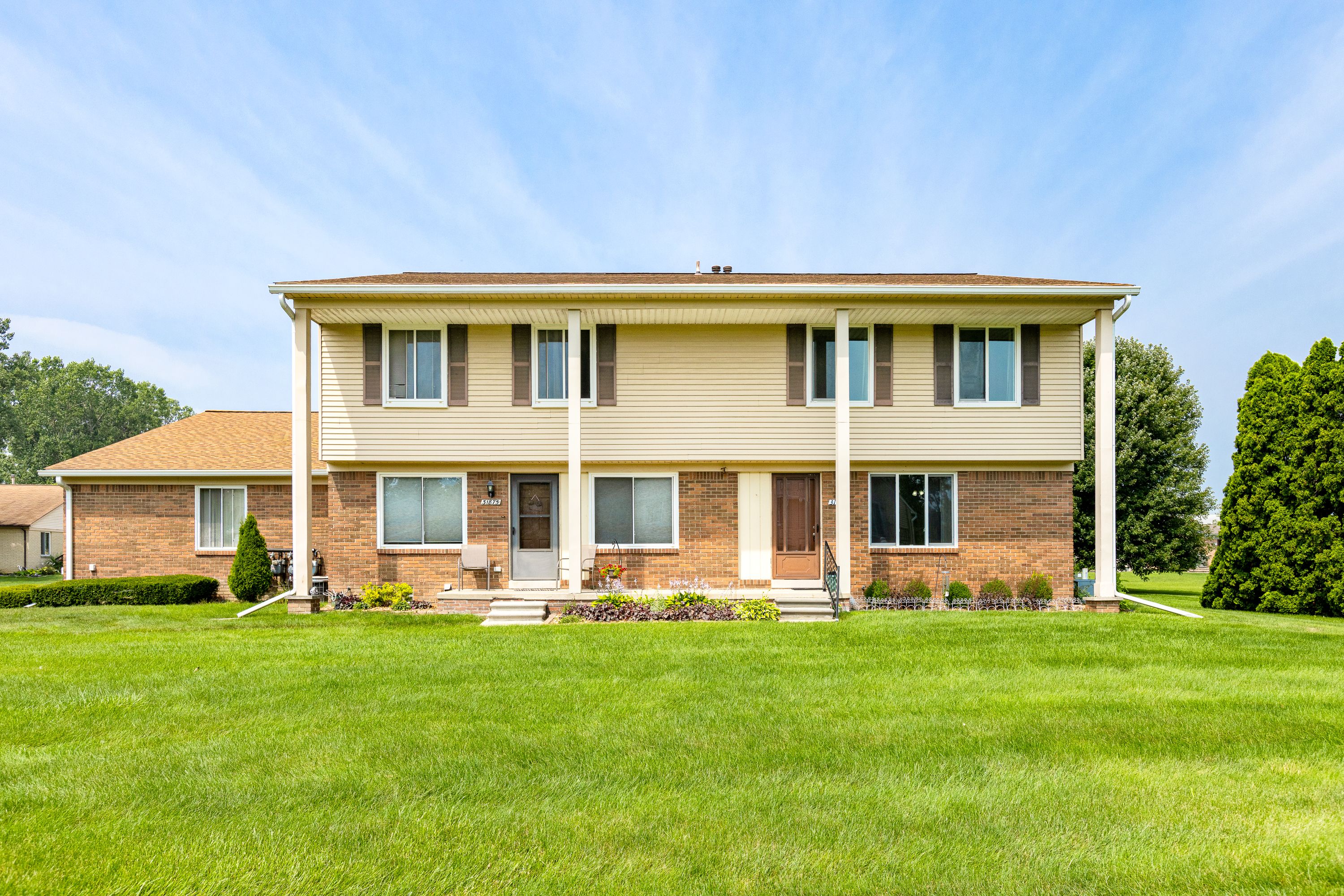 31877 Breezeway