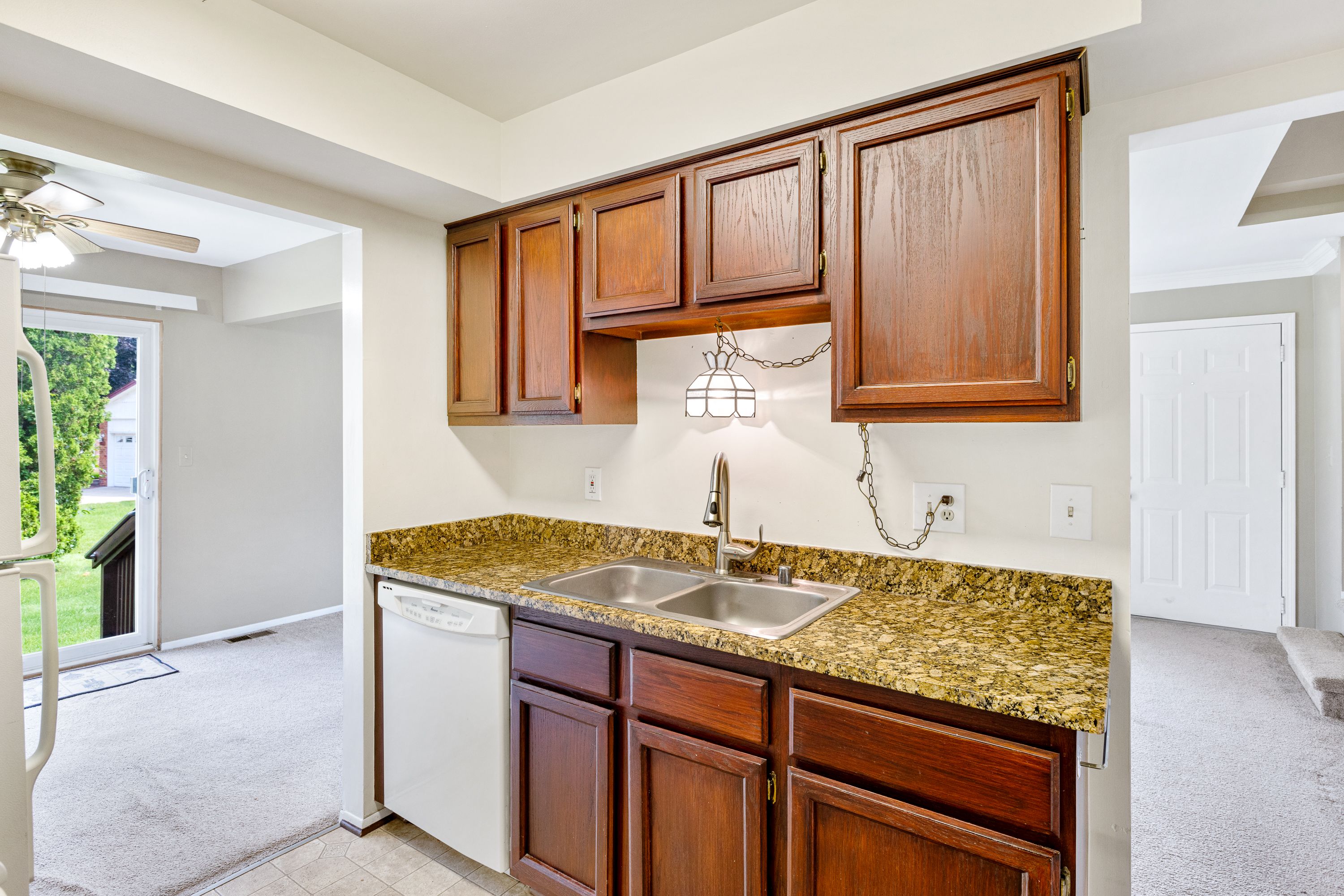 31877 Breezeway