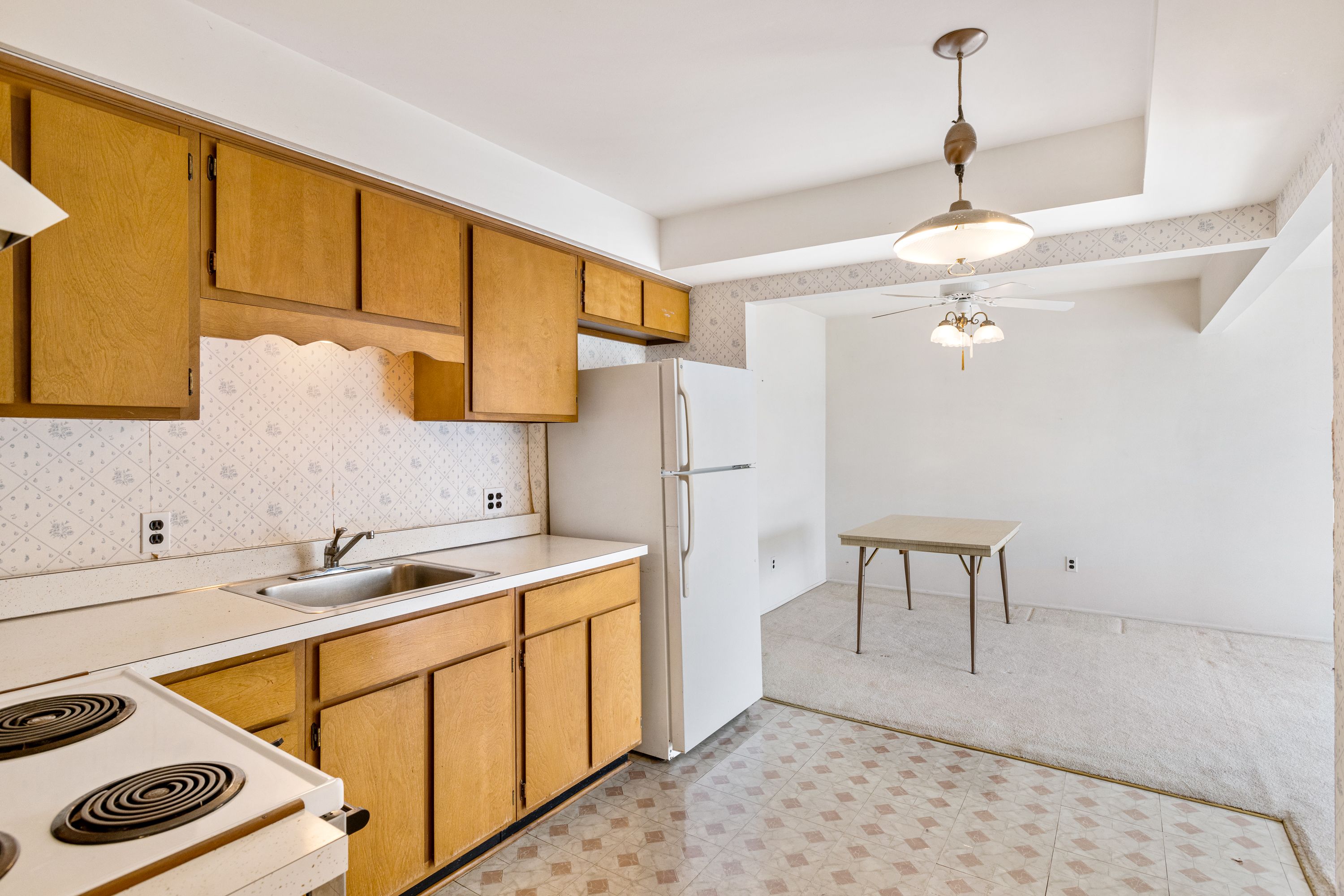 8211 Karam Boulevard Unit: 1