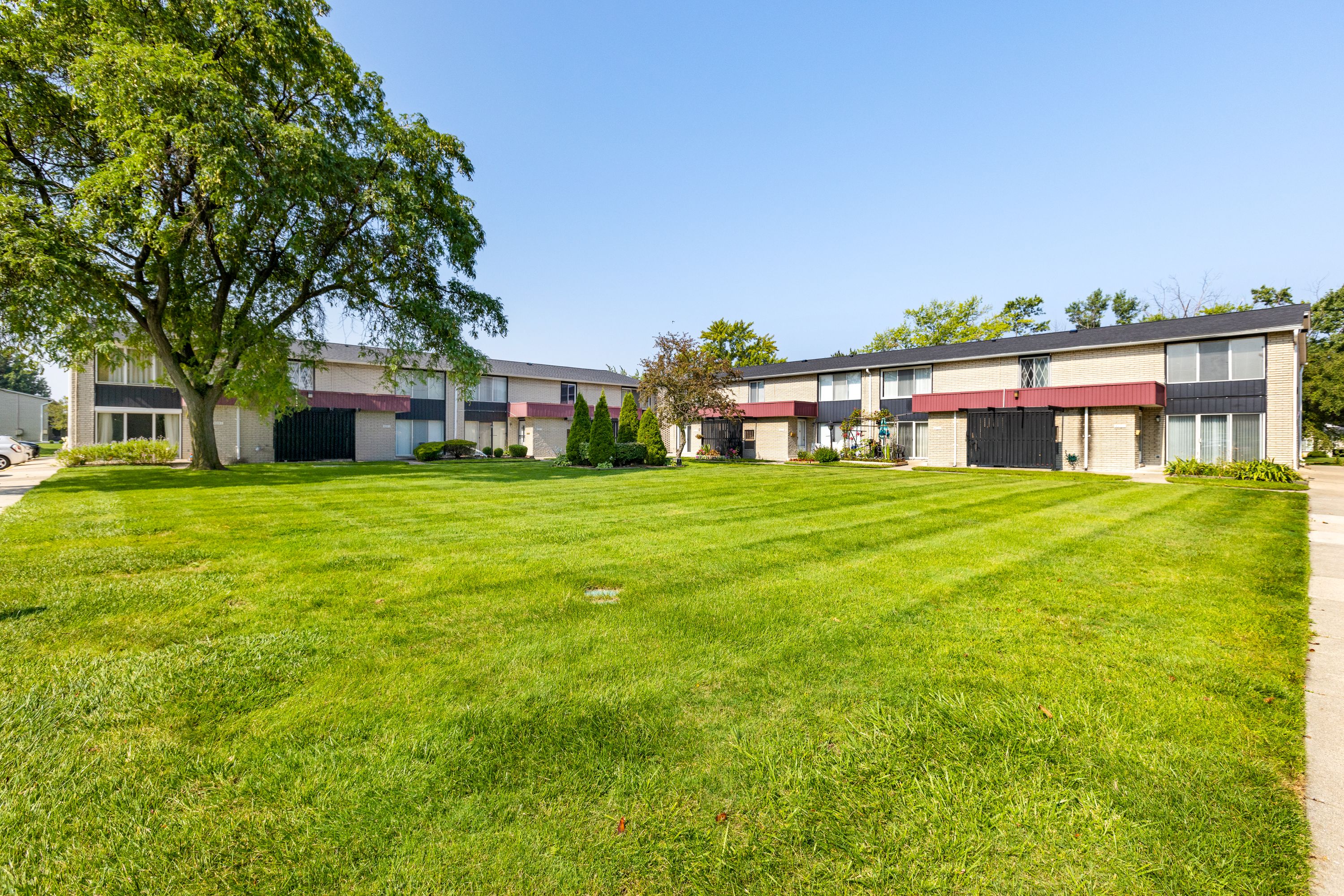 8211 Karam Boulevard Unit: 1