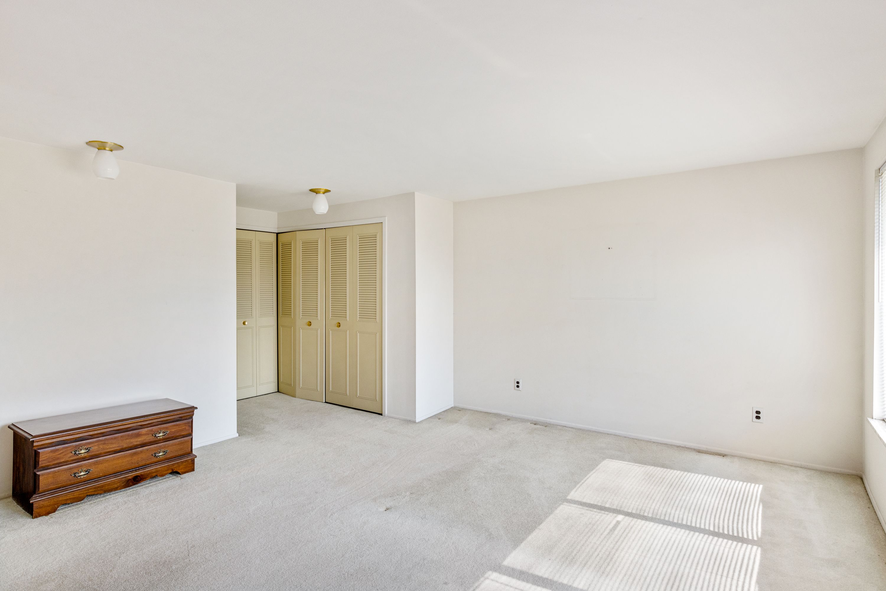 8211 Karam Boulevard Unit: 1