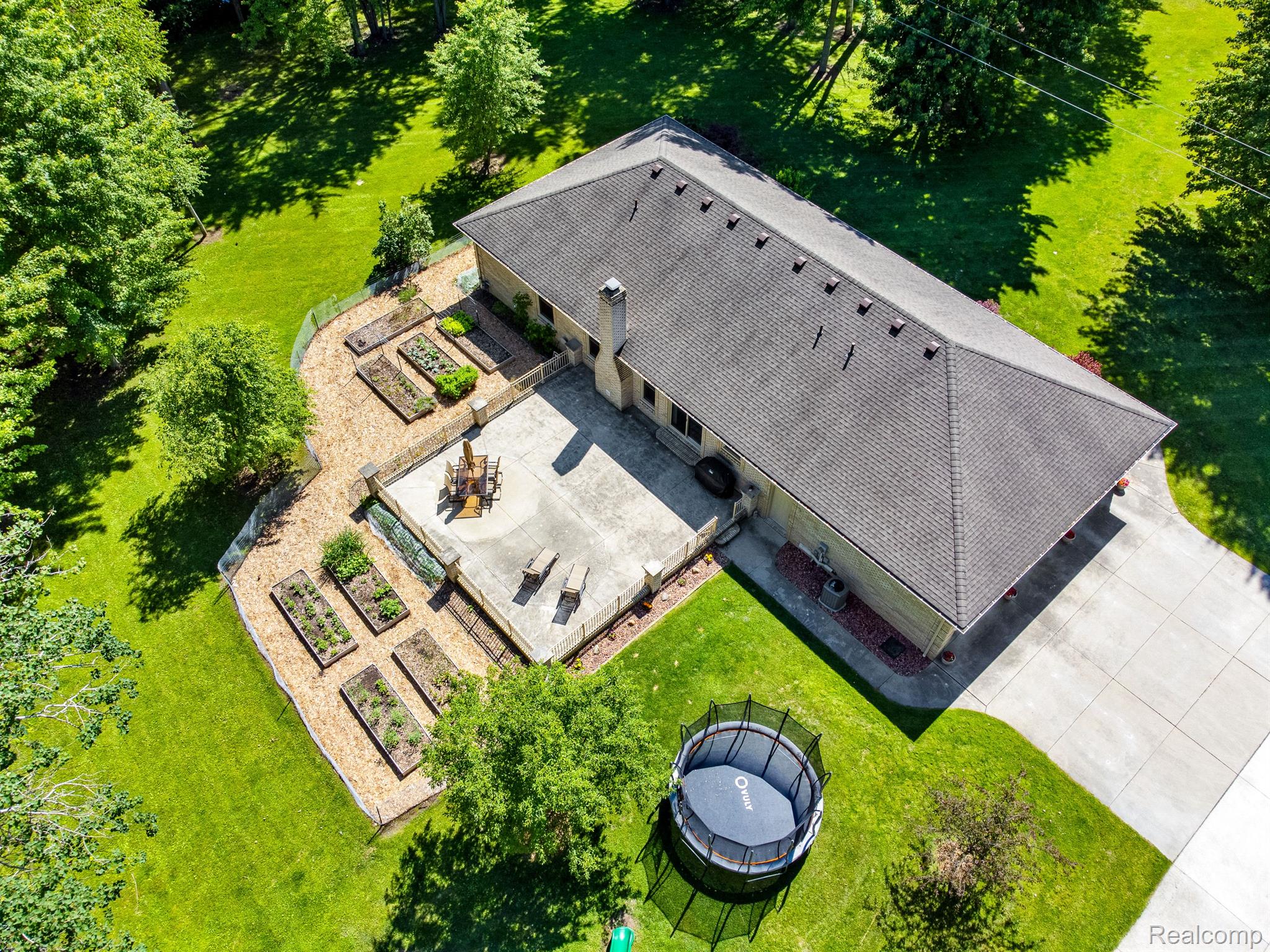 6631 Meldrum Road