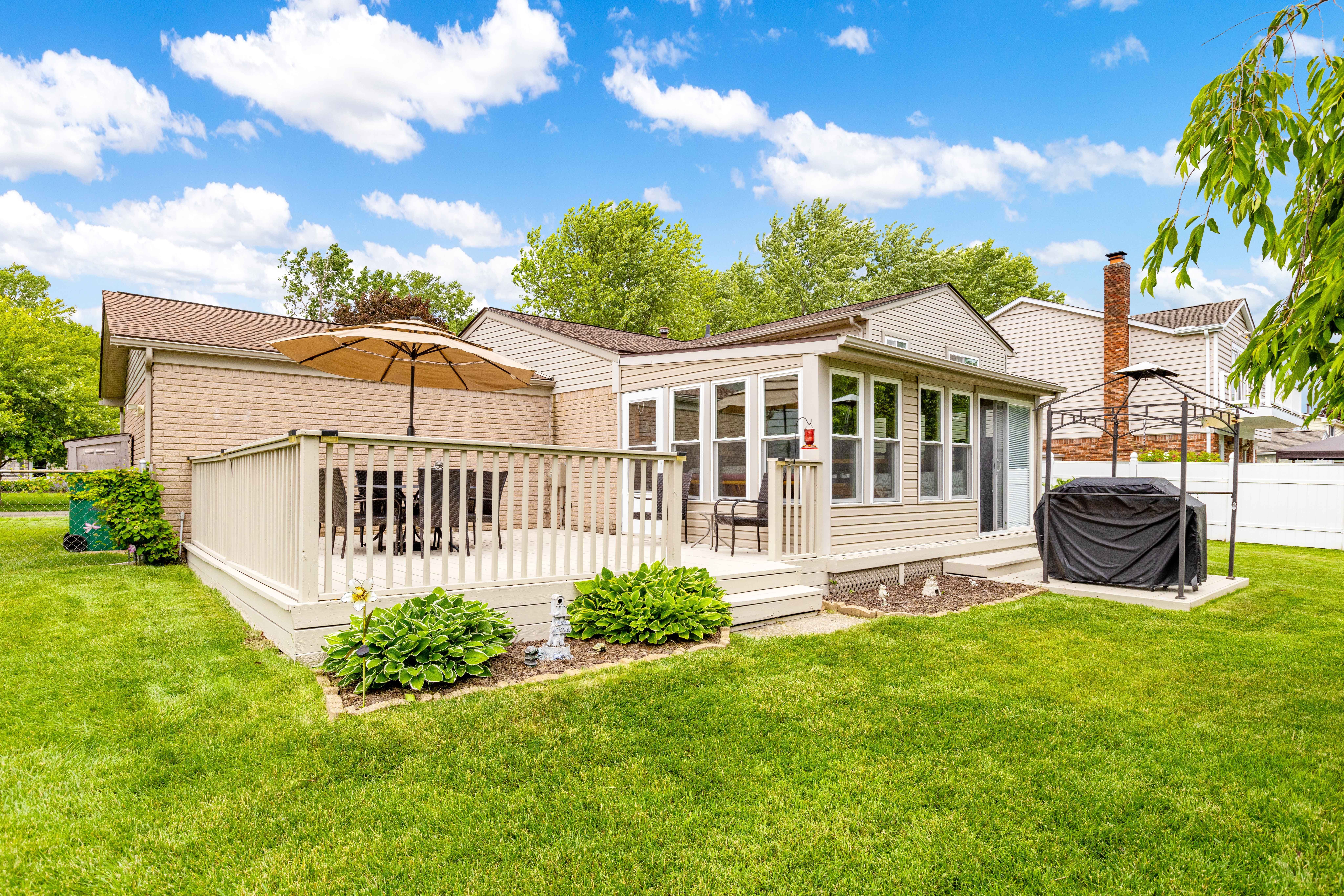 34552 Lakewood Drive