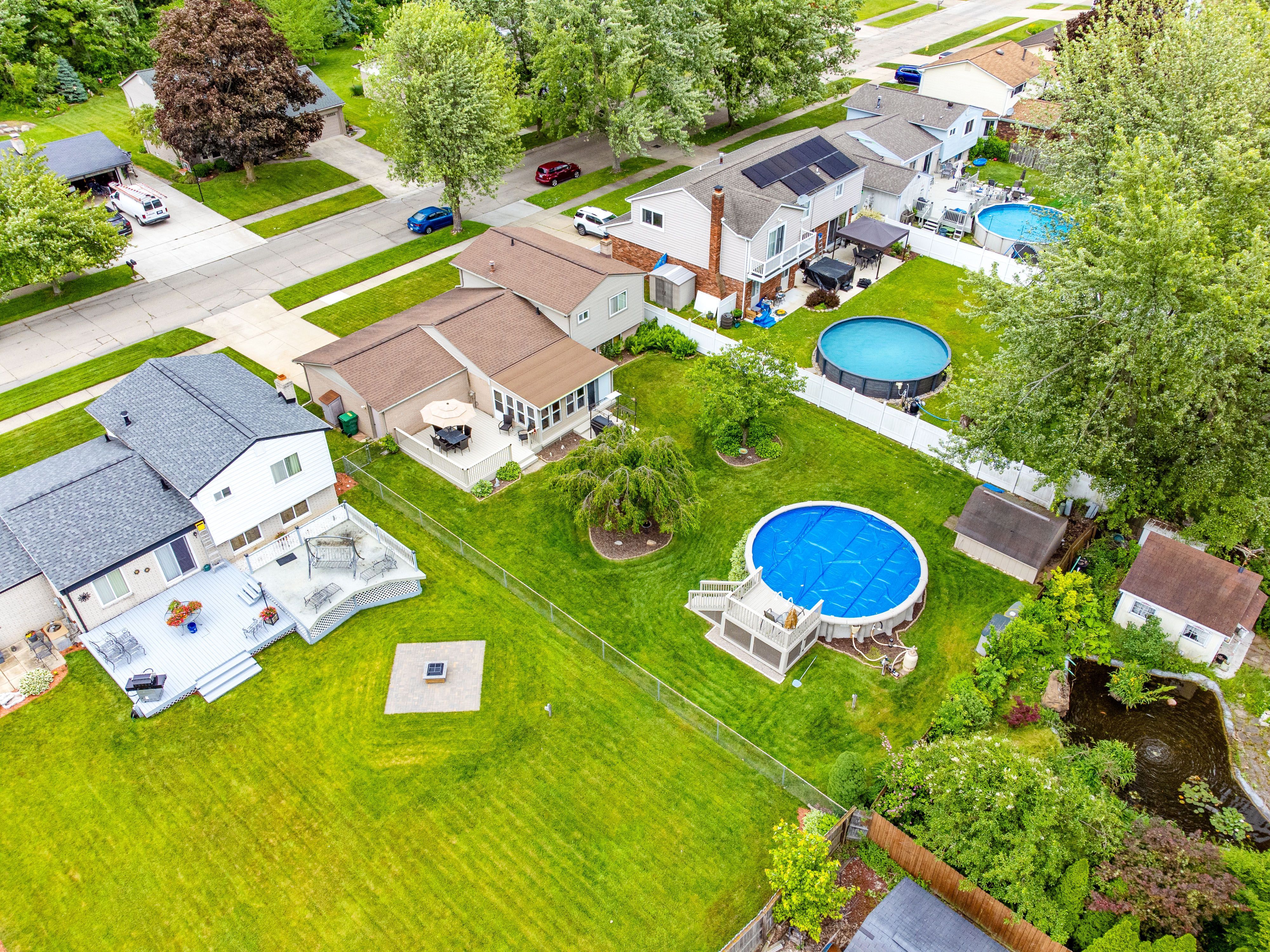 34552 Lakewood Drive