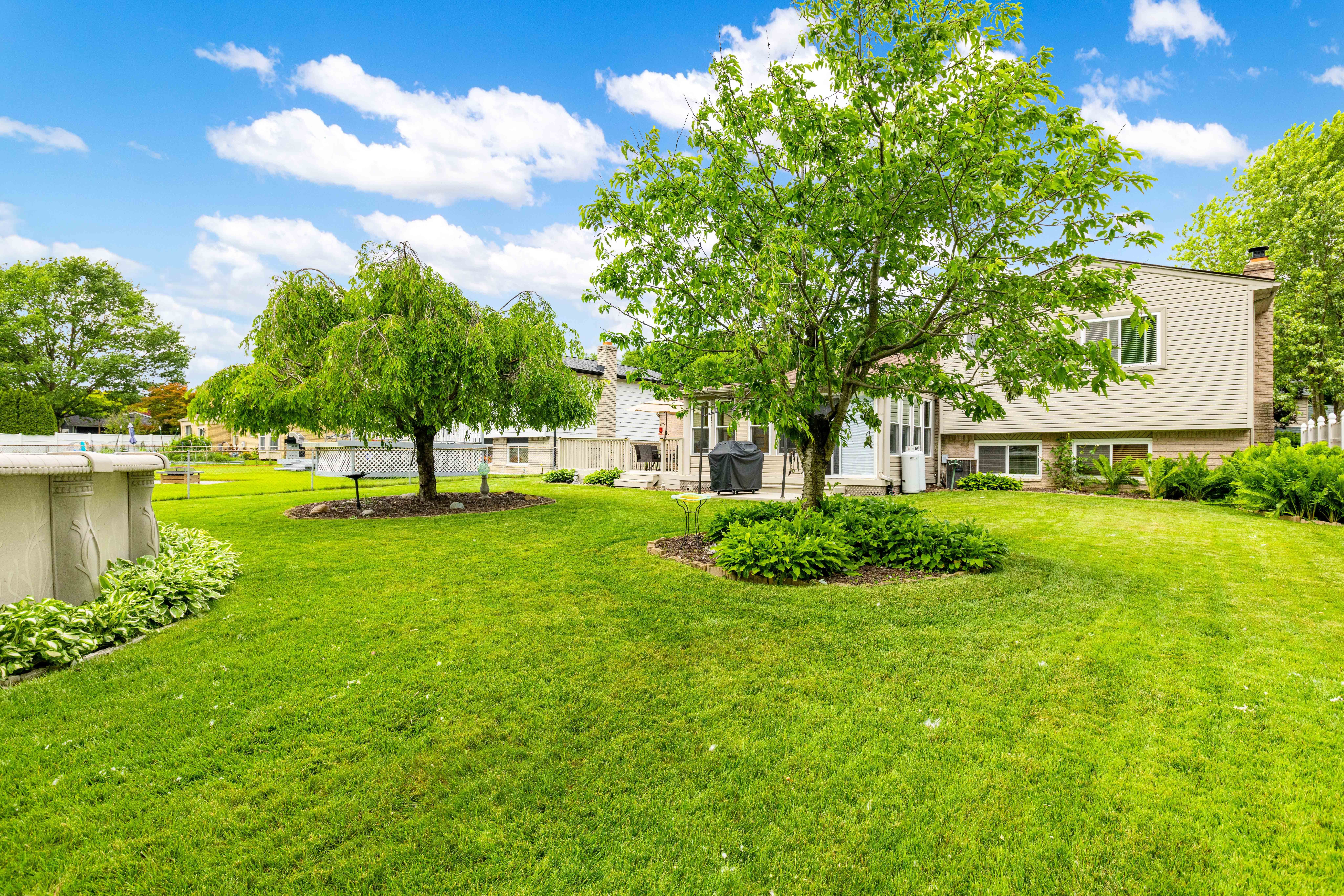 34552 Lakewood Drive