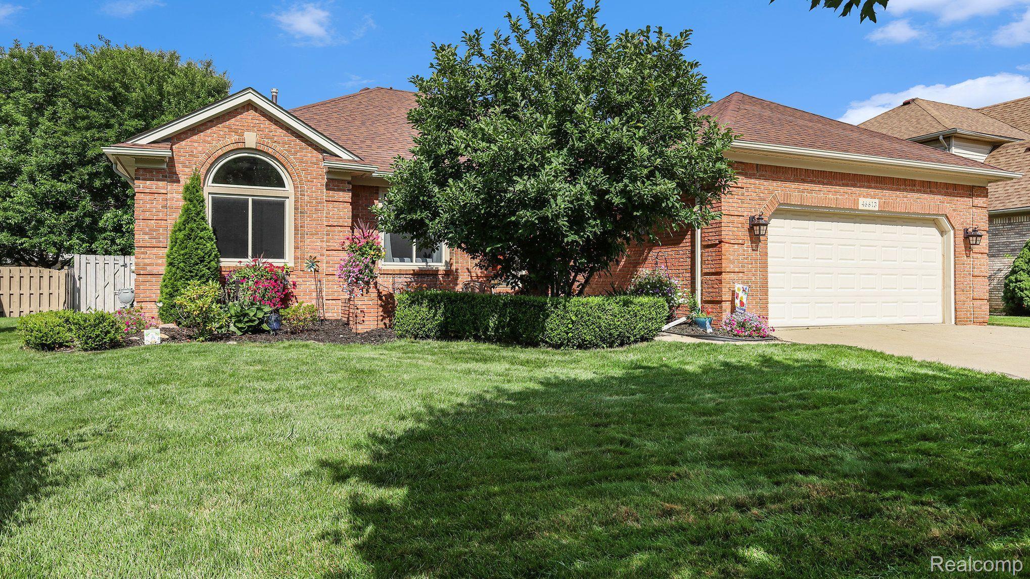 46613 Old Oak Lane