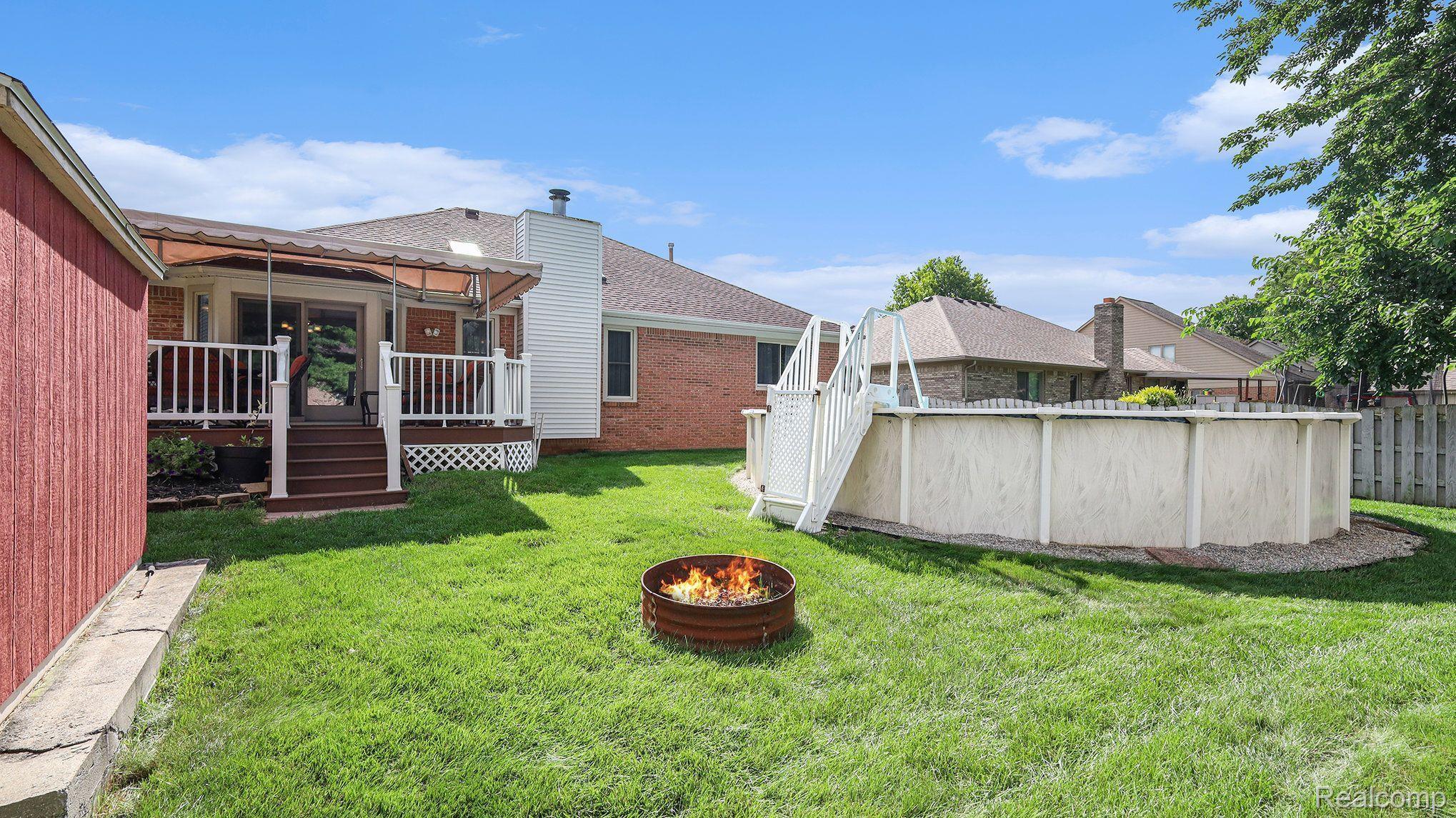46613 Old Oak Lane