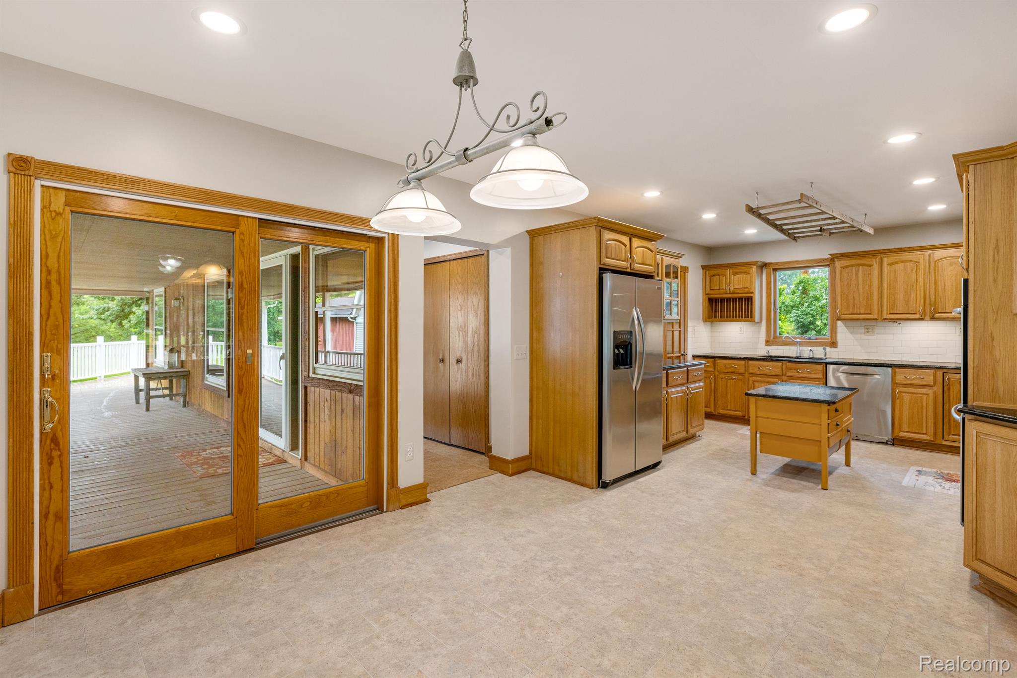 48975 Fairchild Road