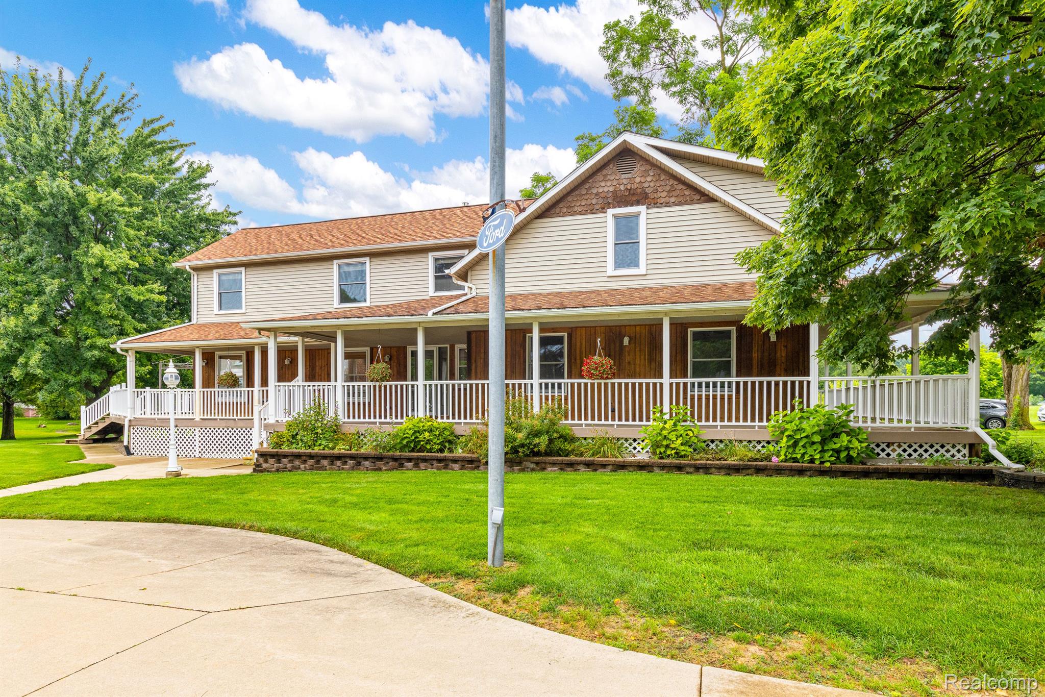 48975 Fairchild Road