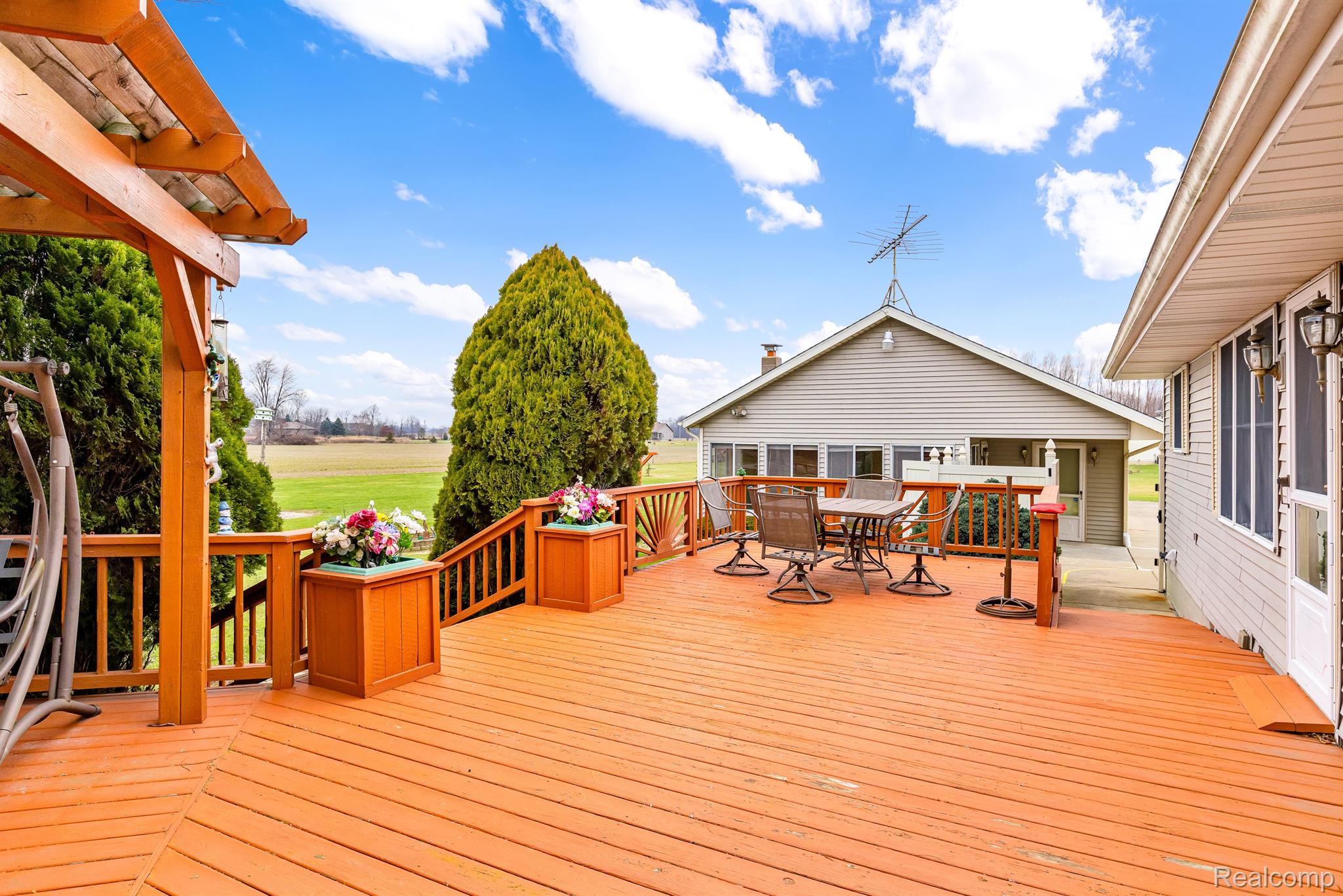 1411 Fox Road
