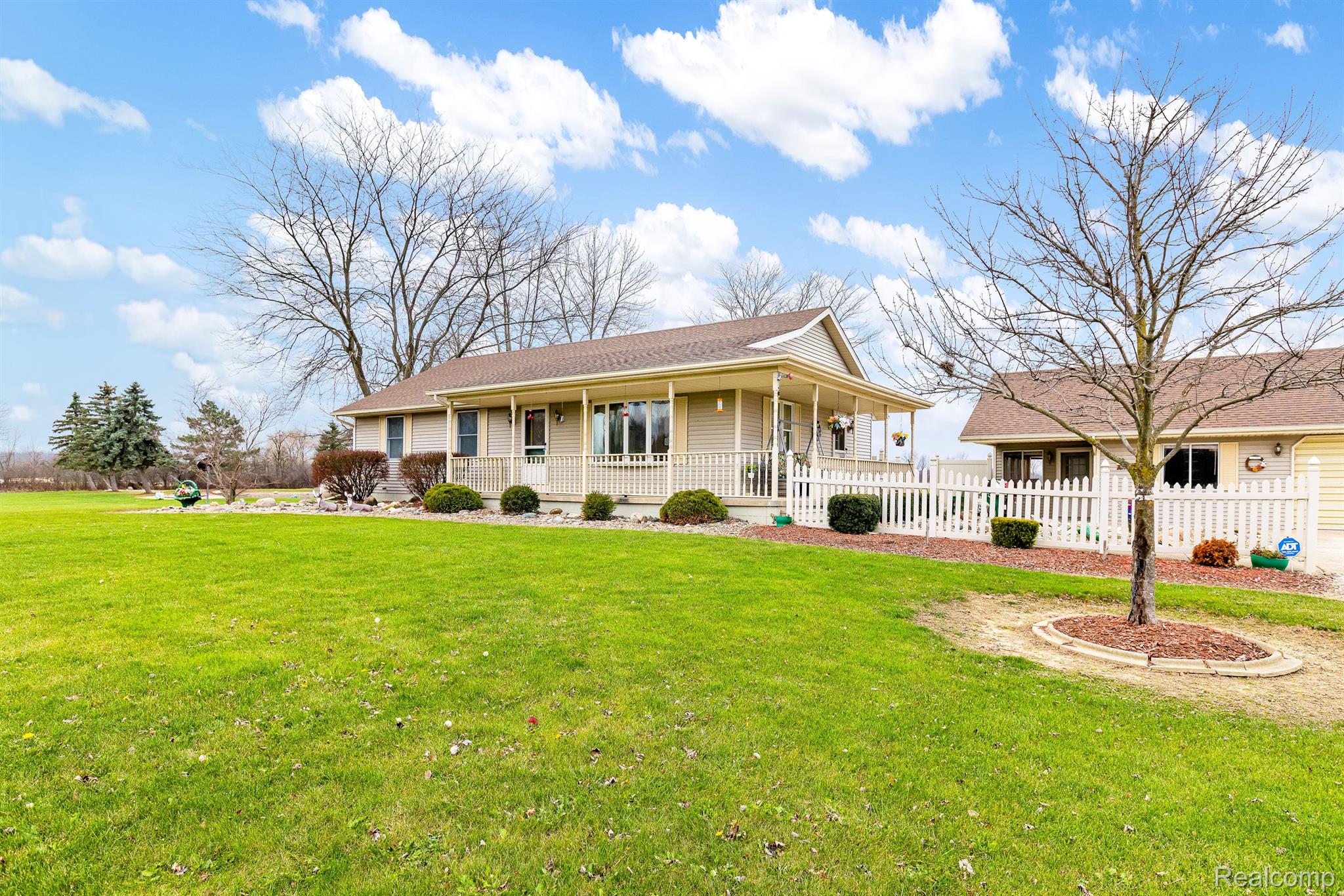 1411 Fox Road